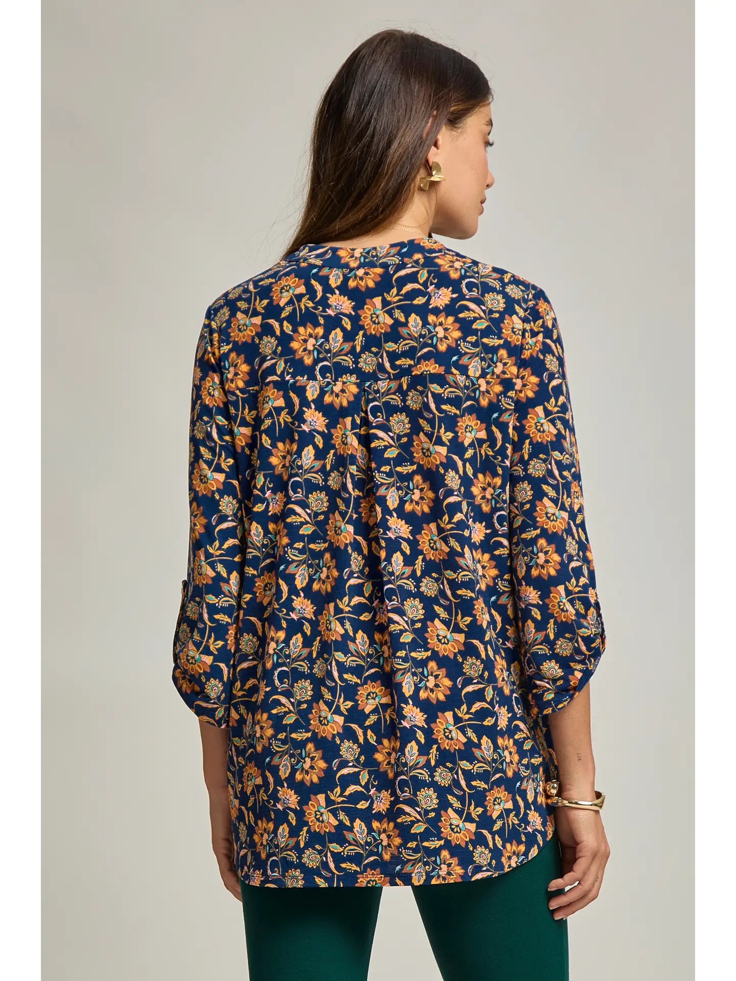The Navy Signature Lizzy Top *DEAL