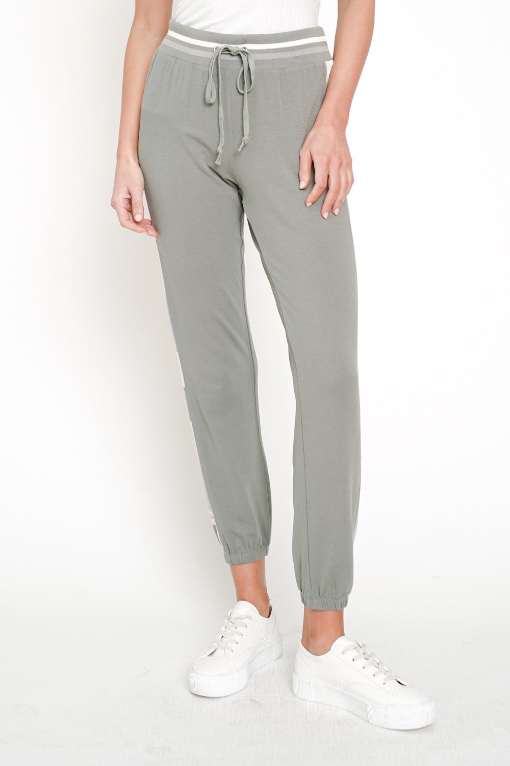 Side Seam Camo Contrast Jogger | MYSTREE