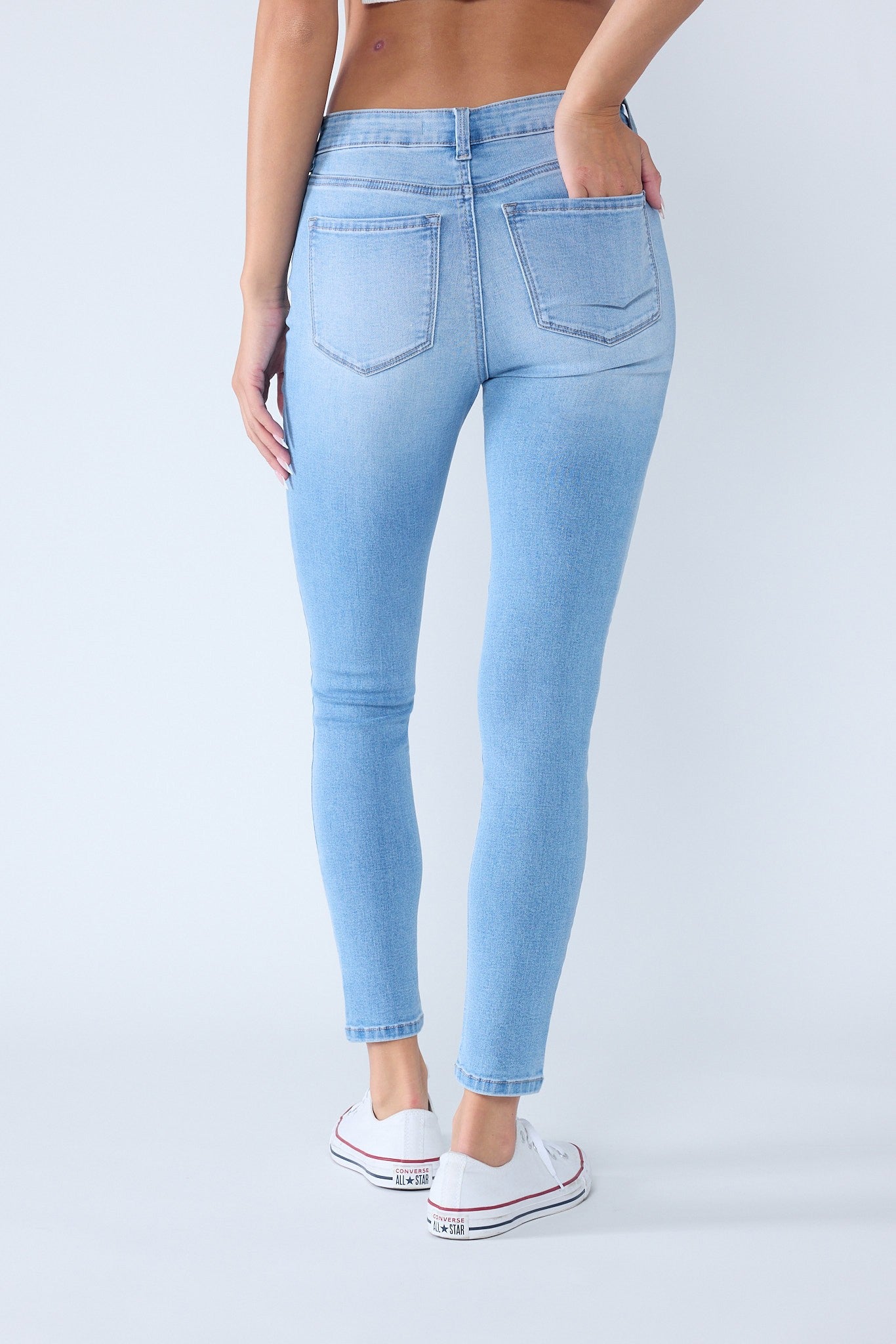 Light Wash Classic High Rise Skinny Jeans