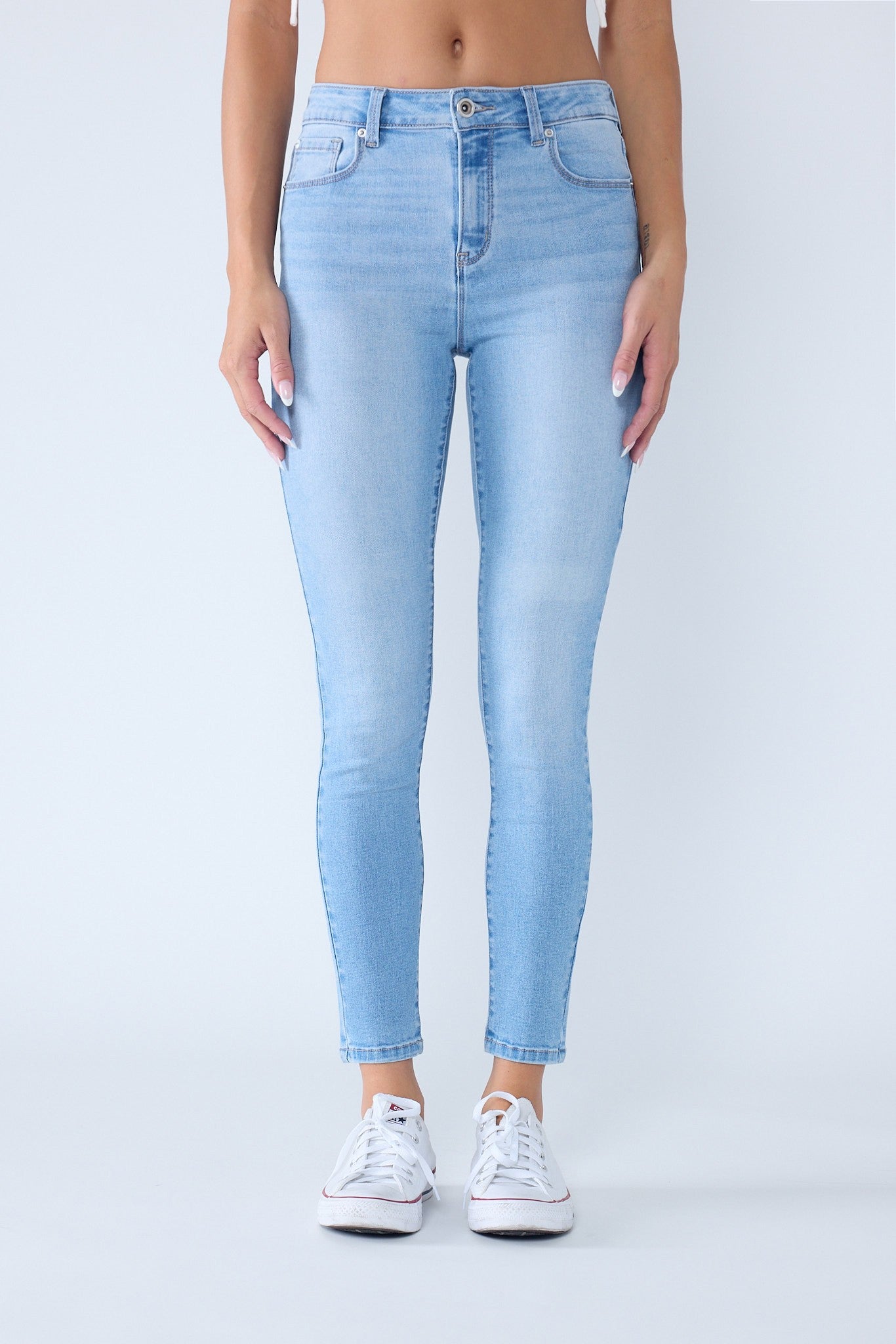 Light Wash Classic High Rise Skinny Jeans