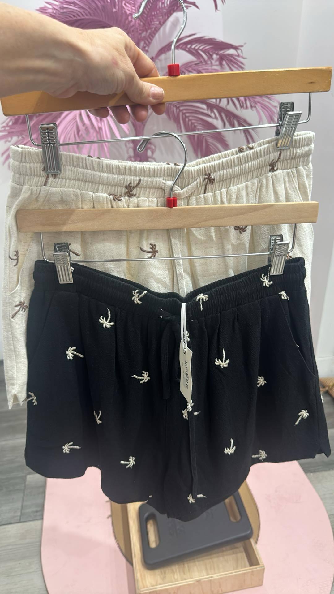 Palm Tree Embroidered Pull On Shorts | UMGEE - Final Sale