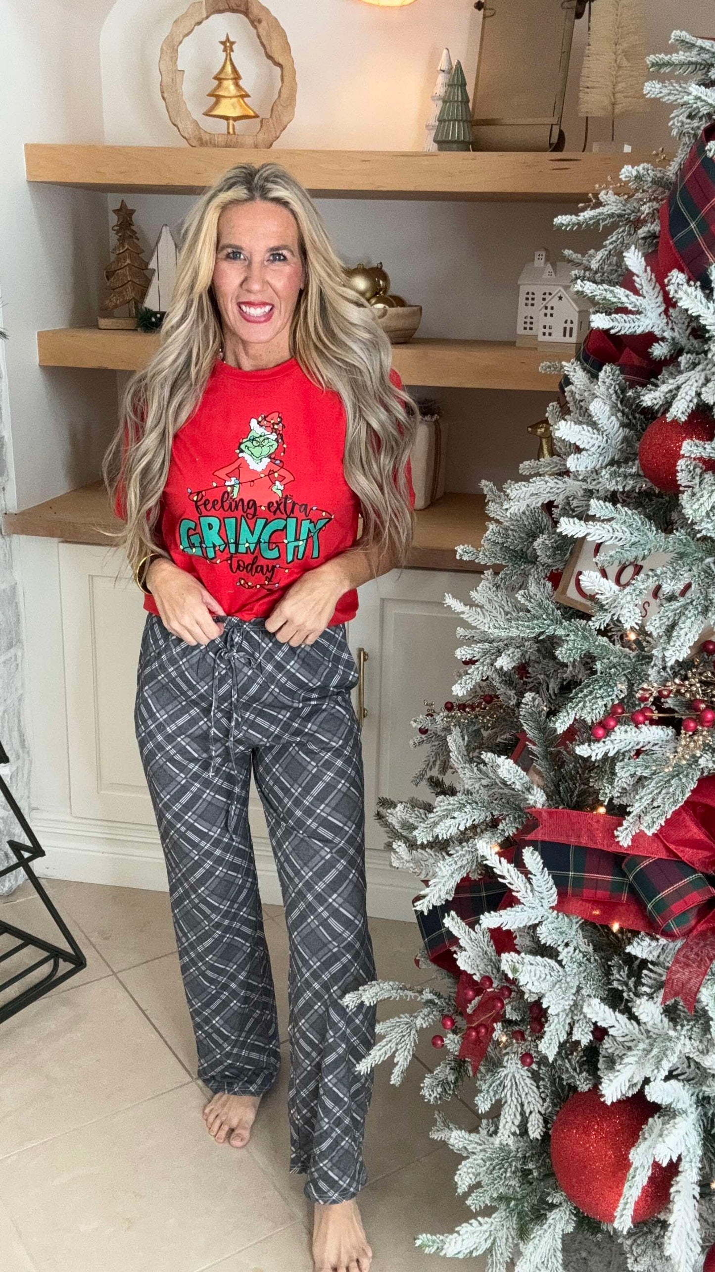 Feeling Extra... this Holiday Season Graphic T-shirt**