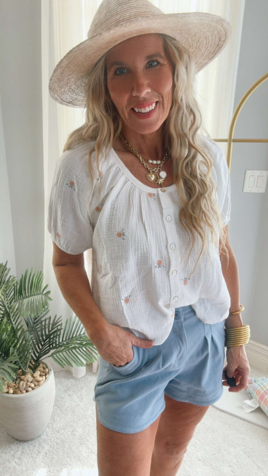 Floral Embroidery Scoop Neck Blouse