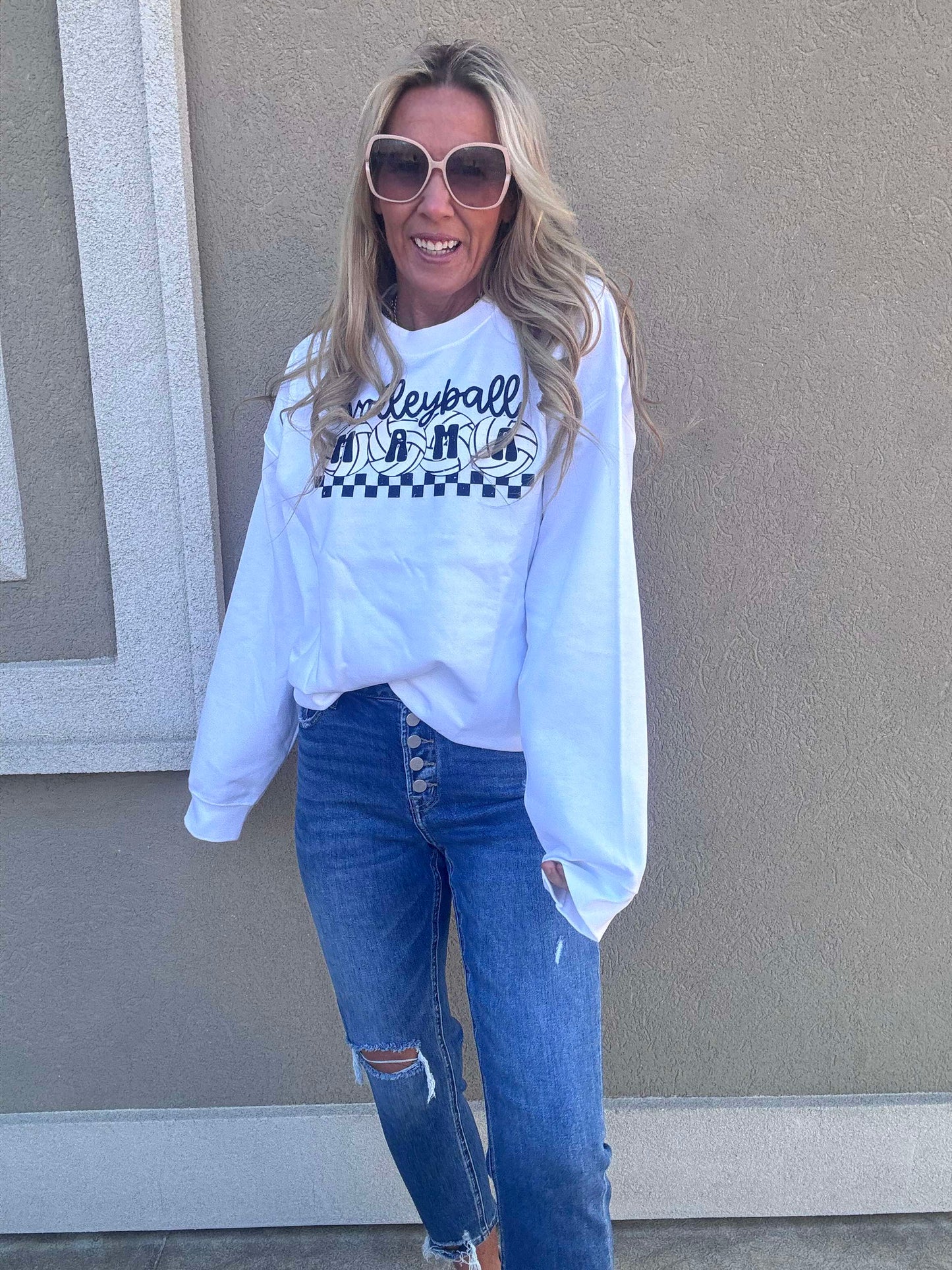 Volleyball Mama Graphic Crewneck Sweatshirt