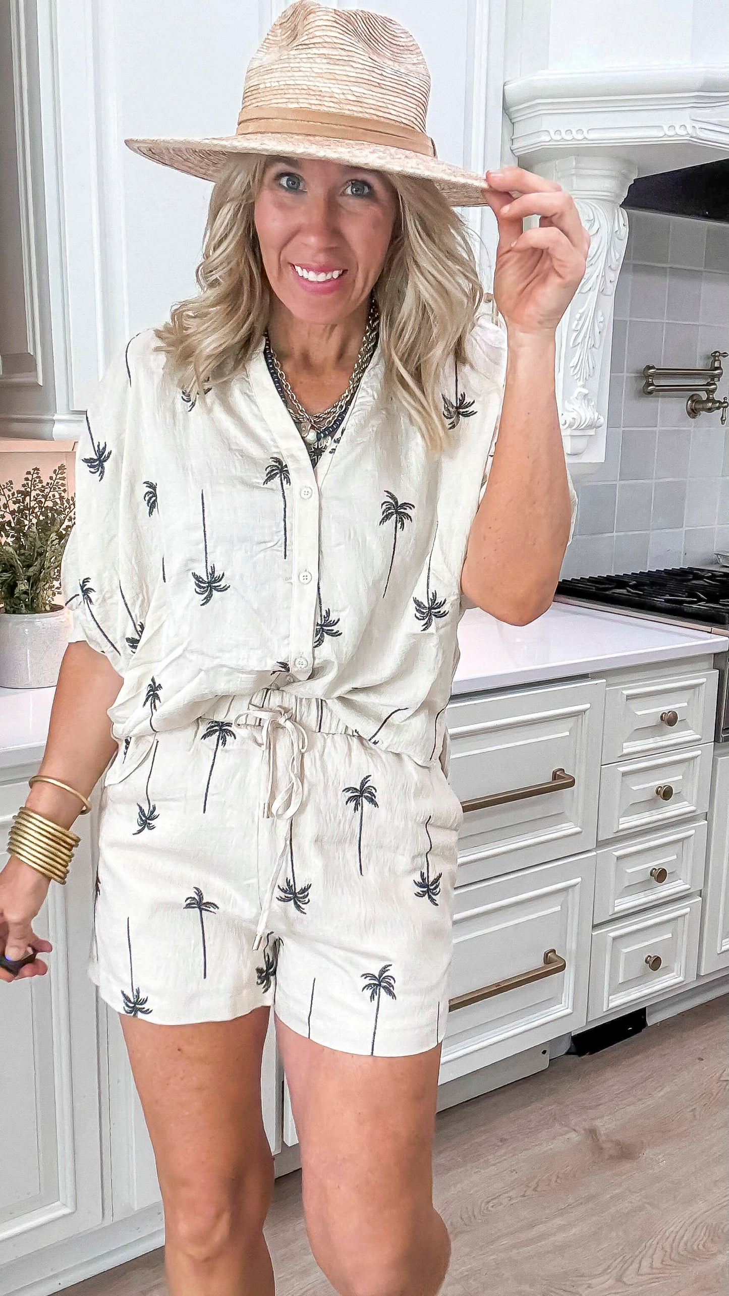 Tropical Sand Palm Tree Embroidered Lined Short - Final Sale