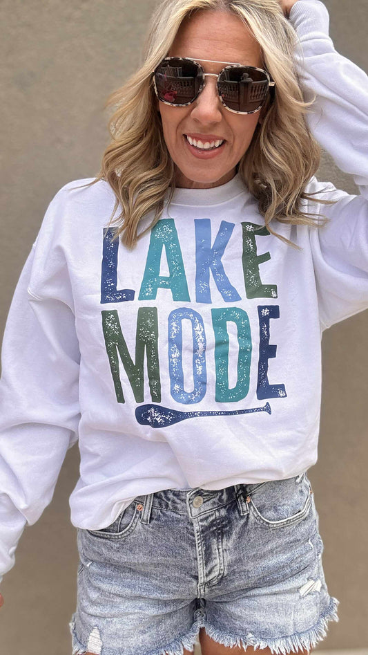 Lake Mode Graphic Sweatshirt