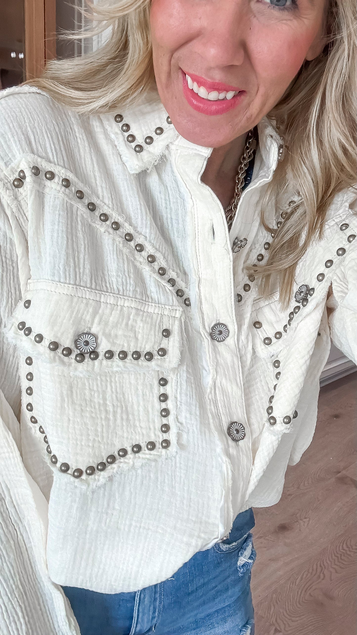 Natural Studded Western Style Cotton Twill Top | POL - Final Sale