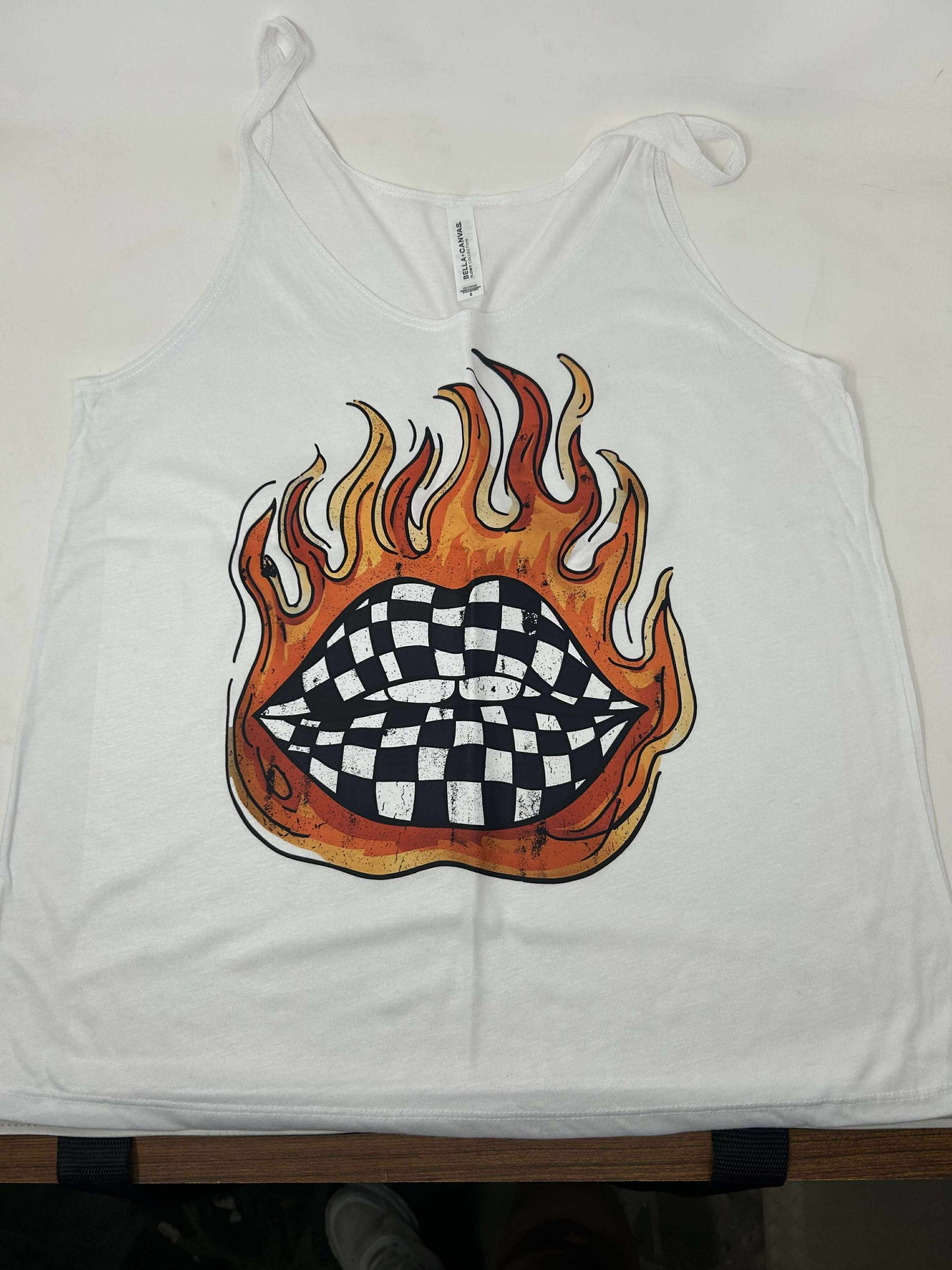 Hot Lips Slouchy Graphic Tank Top