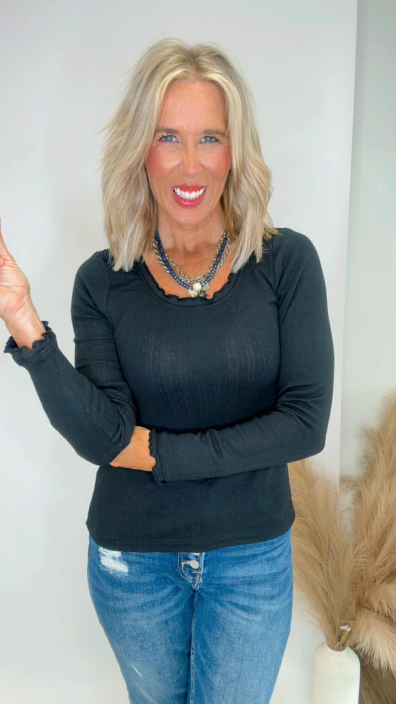 Black Long Sleeve Solid Knit Top