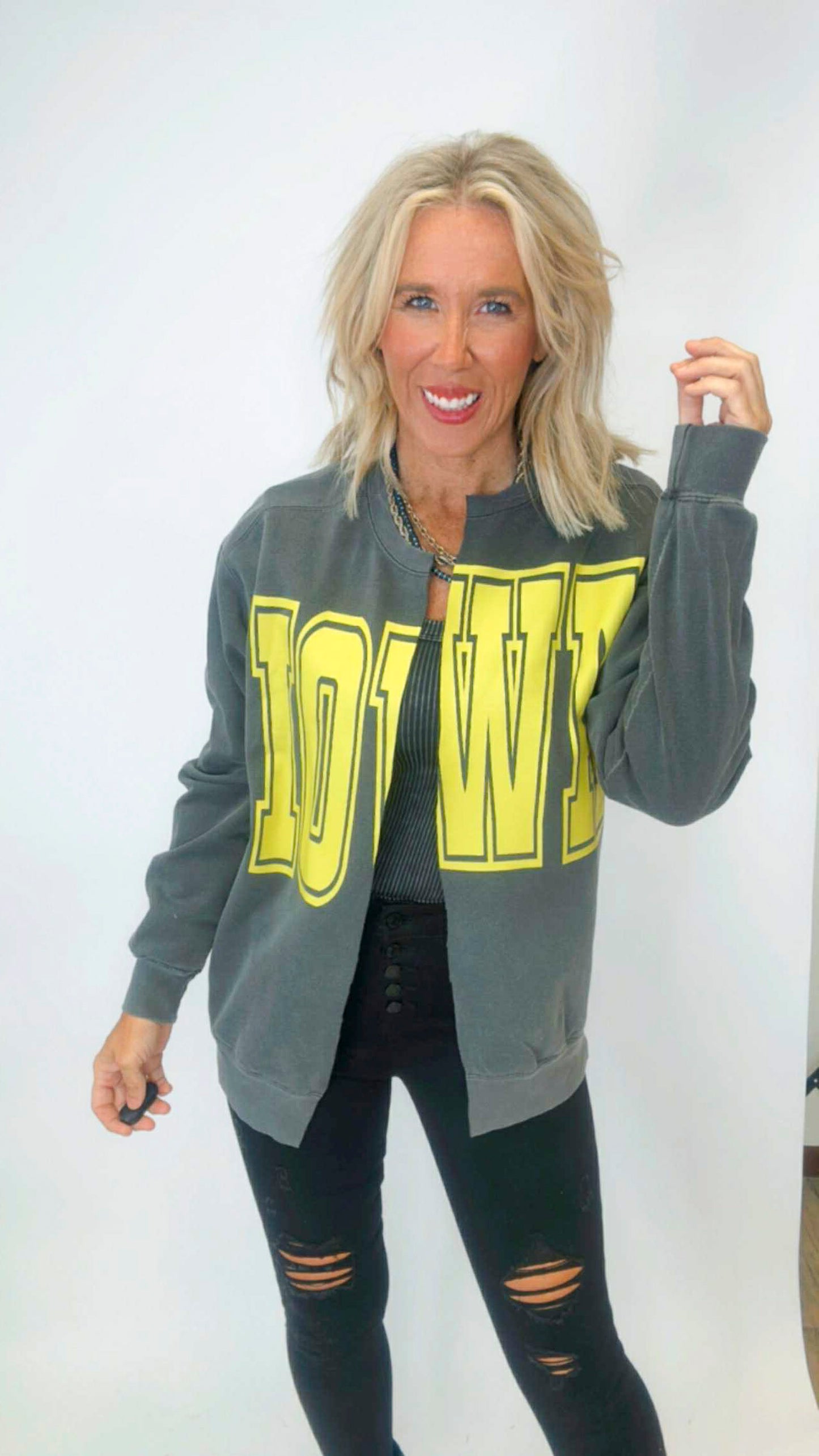 CUSTOM GAMEDAY HAND CUT CARDIGAN | COMFORT COLOR (FOLLOW THE INSTRUCTIONS) **