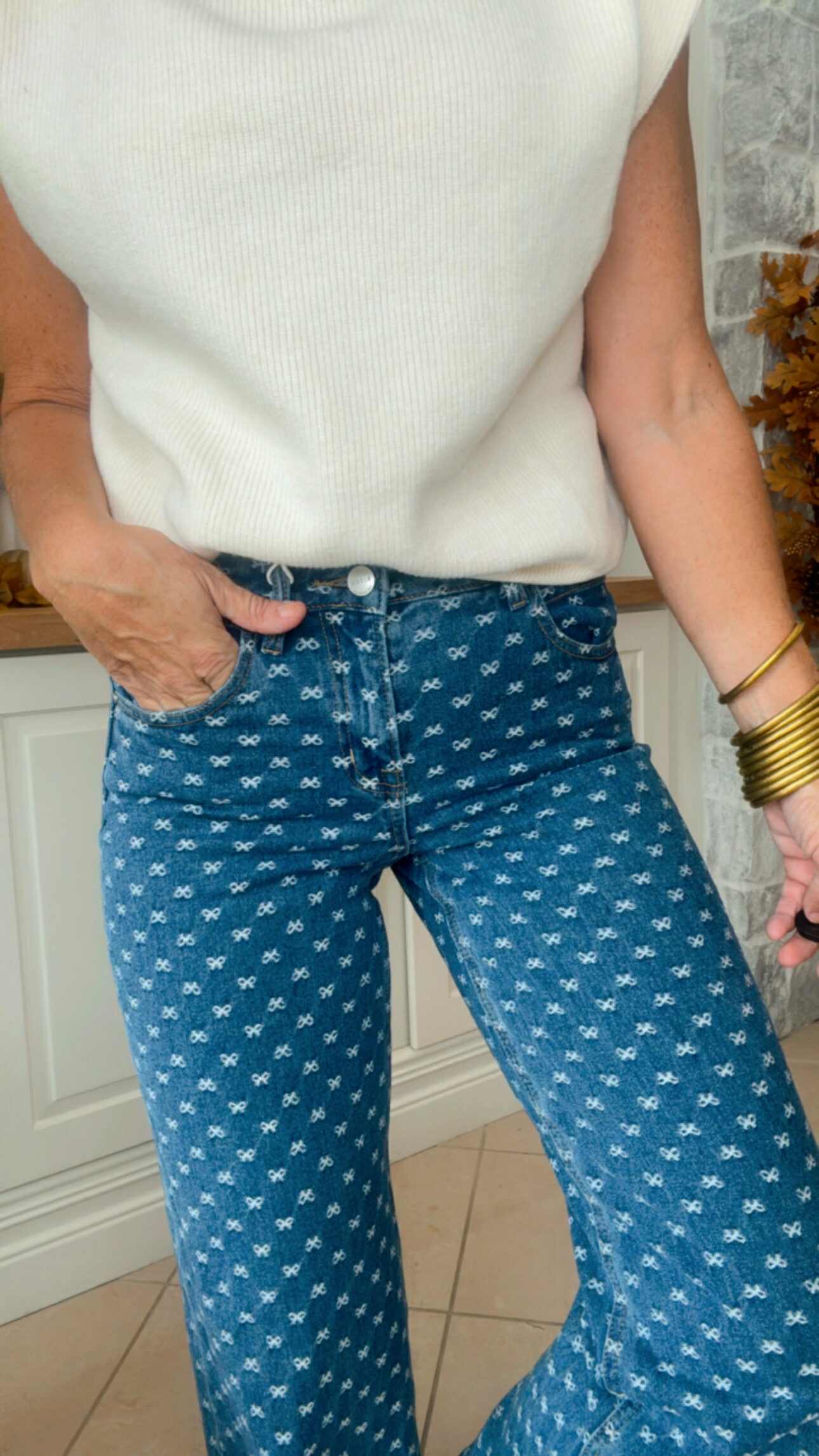 High Rise Wide Leg Bow Embroidered Jeans | RISEN