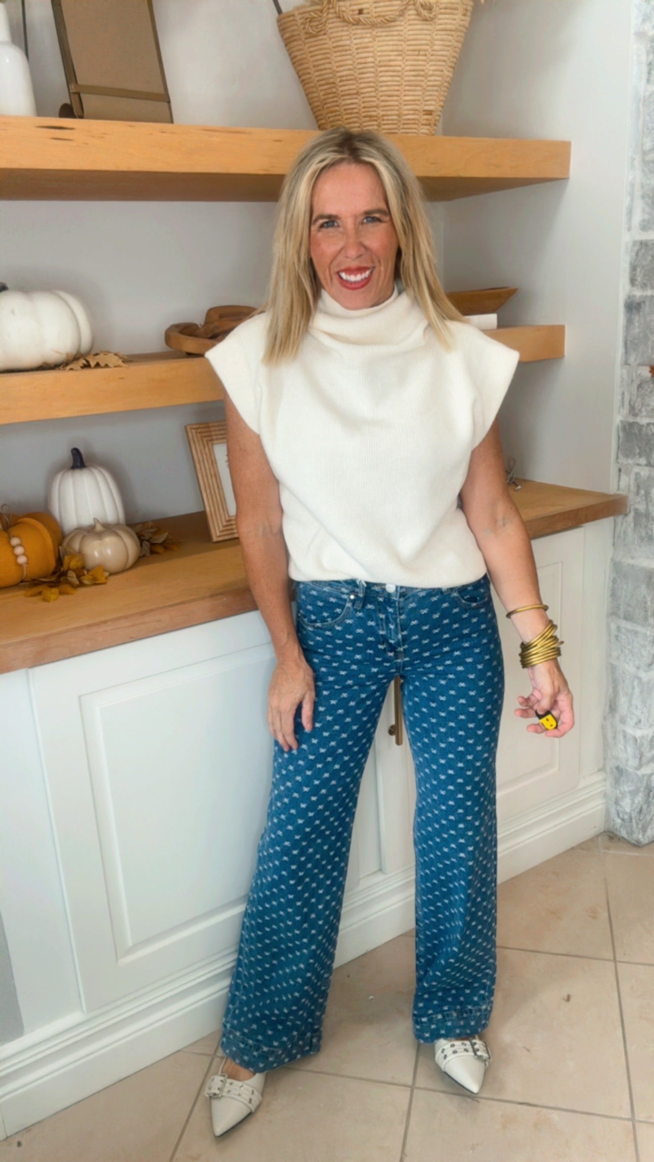 High Rise Wide Leg Bow Embroidered Jeans | RISEN