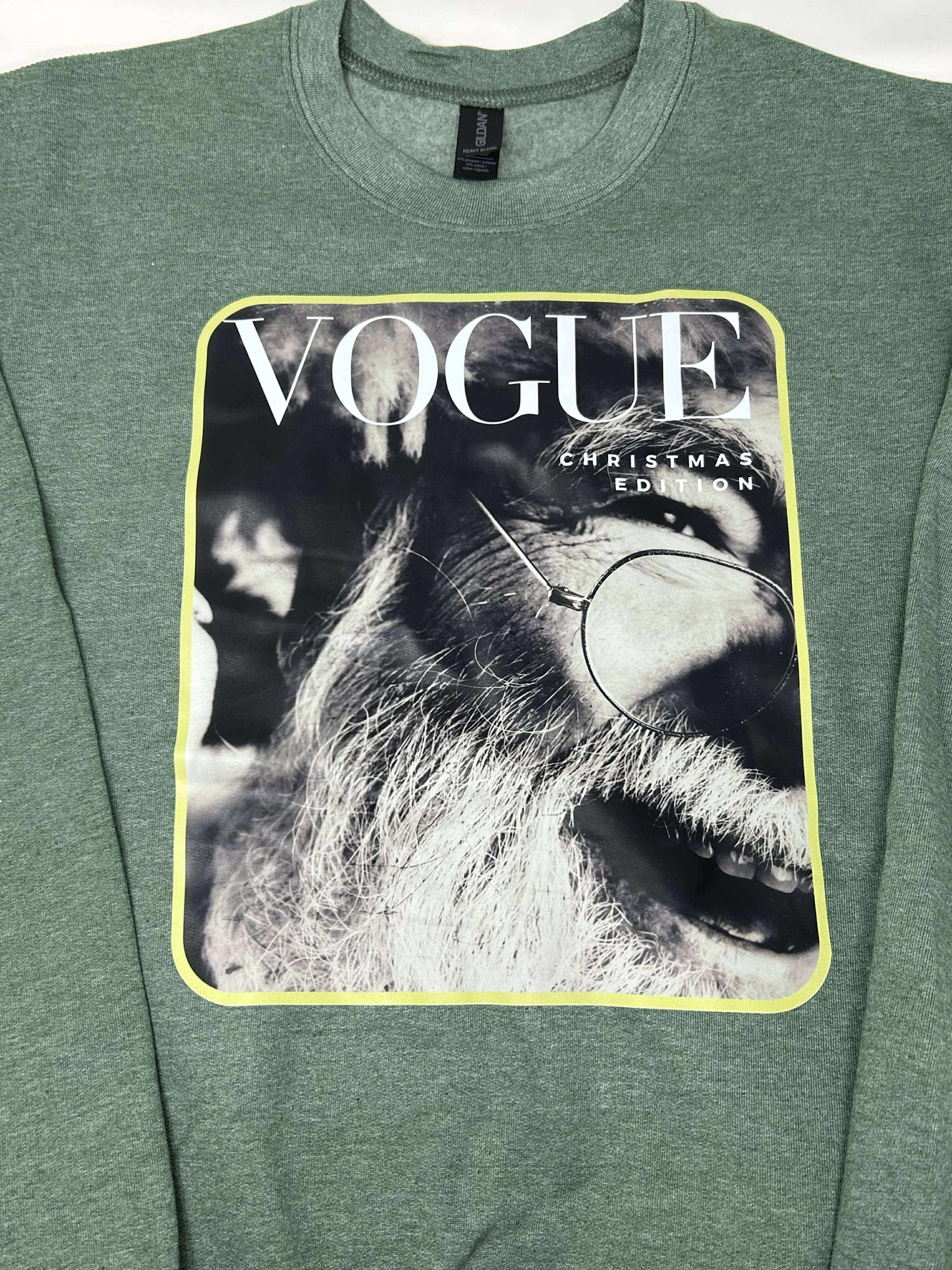 Vogue Santa Crewneck Graphic Sweatshirt *