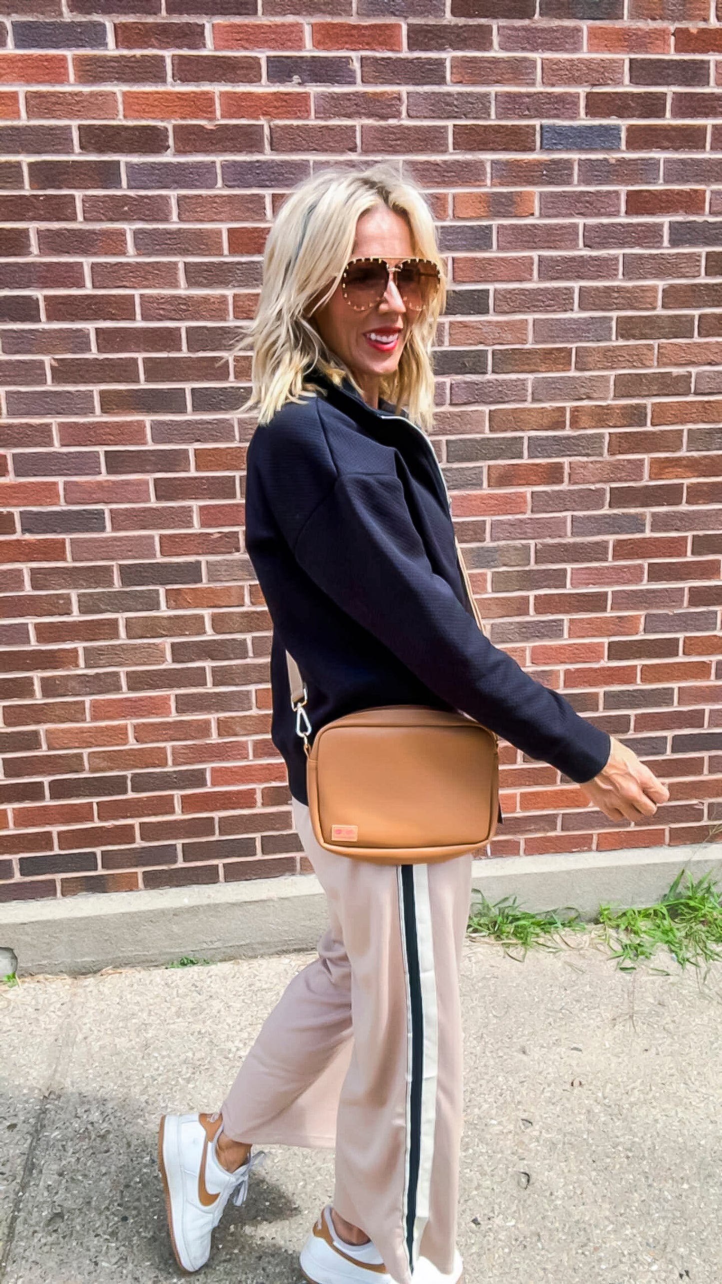 Striped Down Line Pants With Pockets