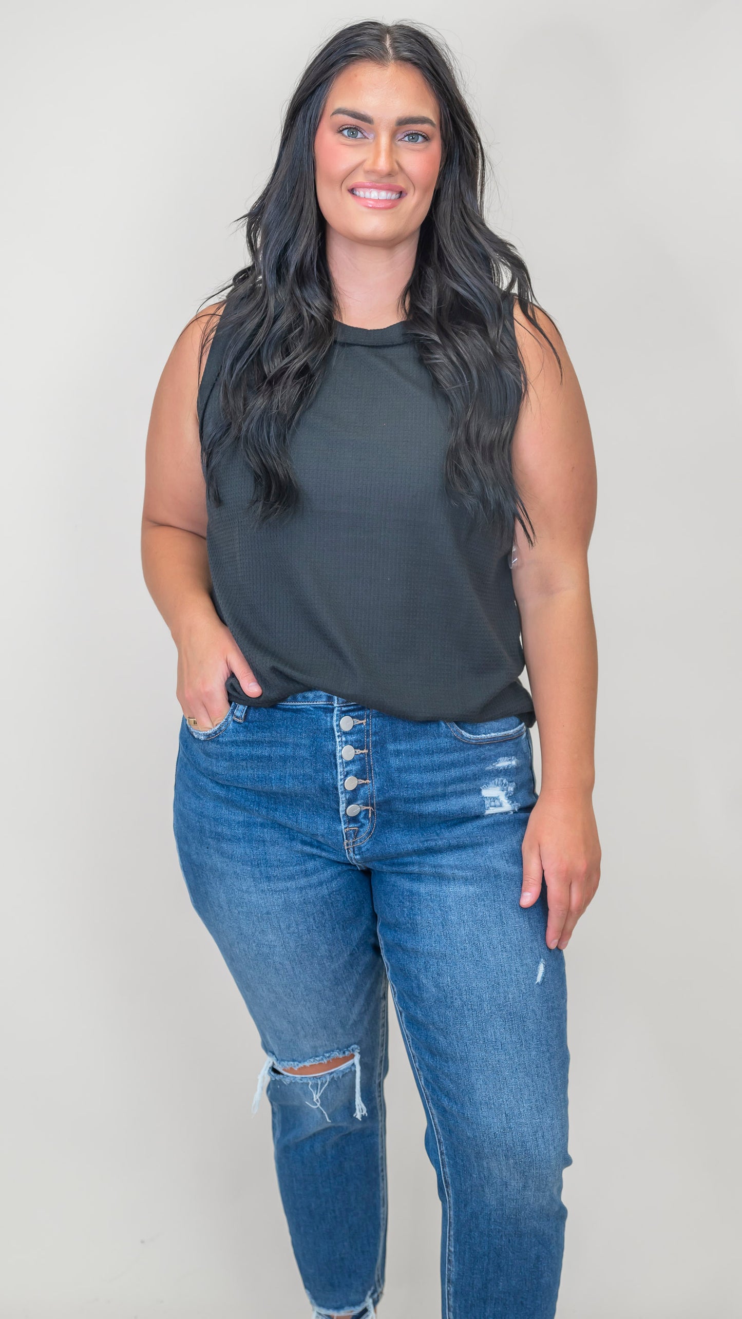 Round Neck Tank Top (4 COLORS) - Final Sale