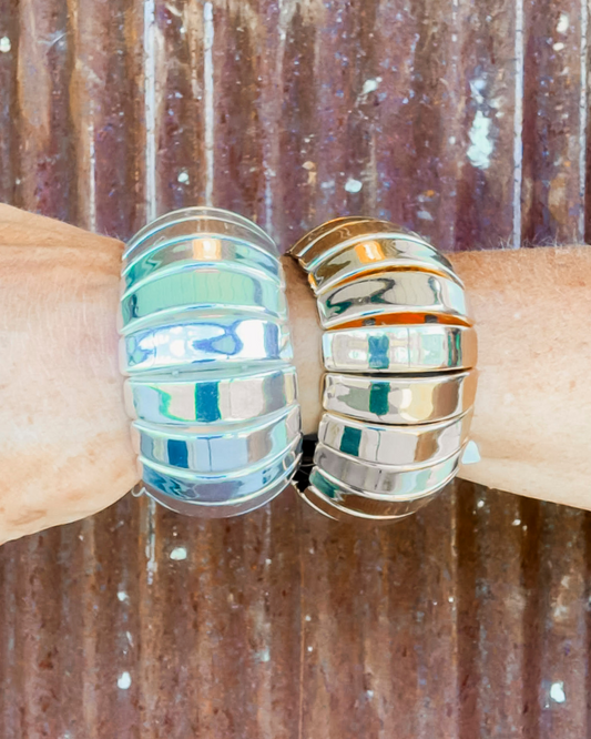 Large 1.5" Rounded Bar Metal Stretch Bracelet