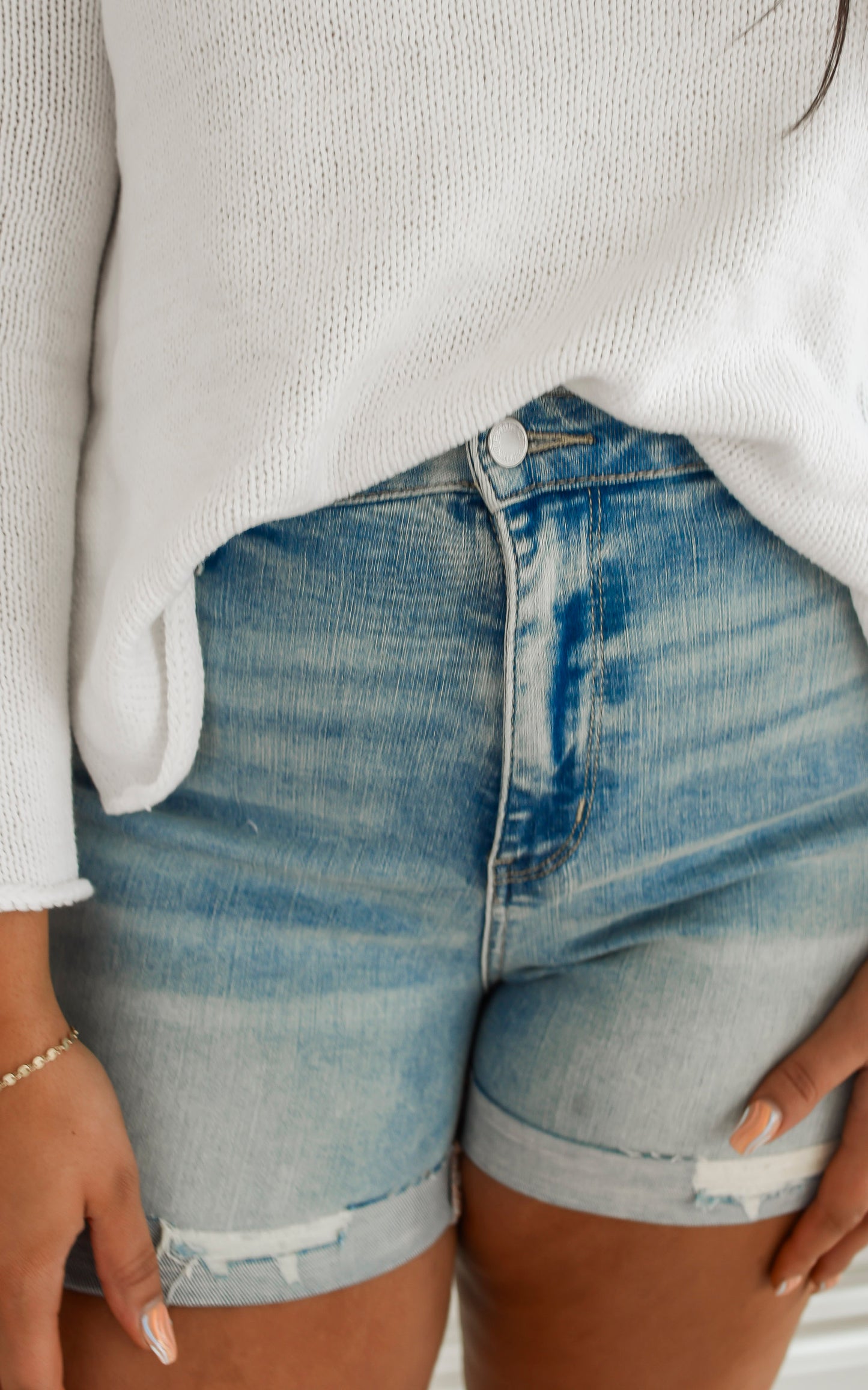 The Esra Light Wash Fray Hem Cut Off Dad Denim Shorts | Judy Blue - Final Sale