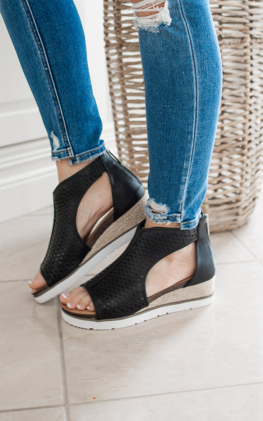 Corksy Sugar Momma Sandals | Black* - Final Sale