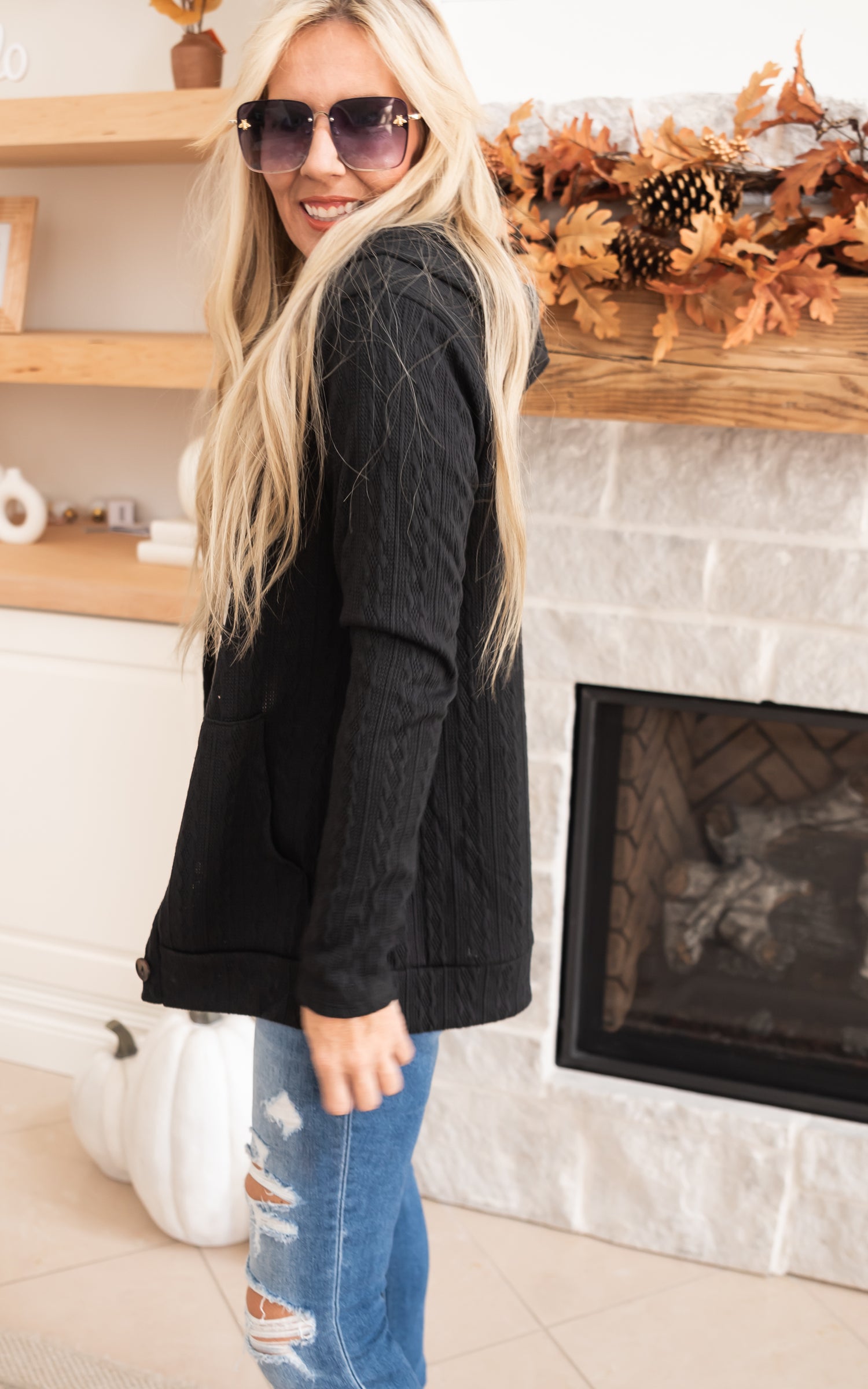 CABLE KNIT HOODED CARDIGAN