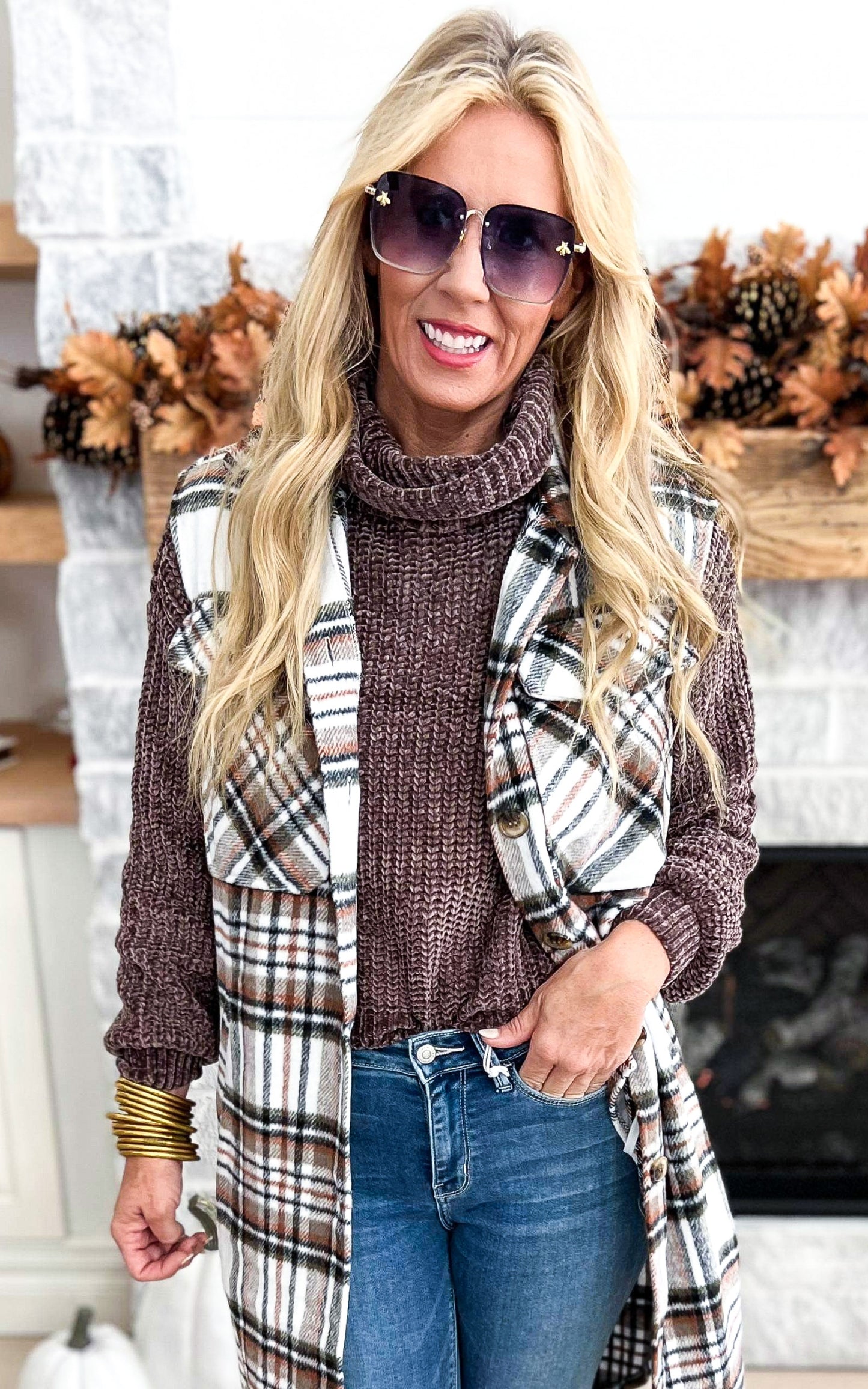 MOCHA TURTLENECK SWEATER