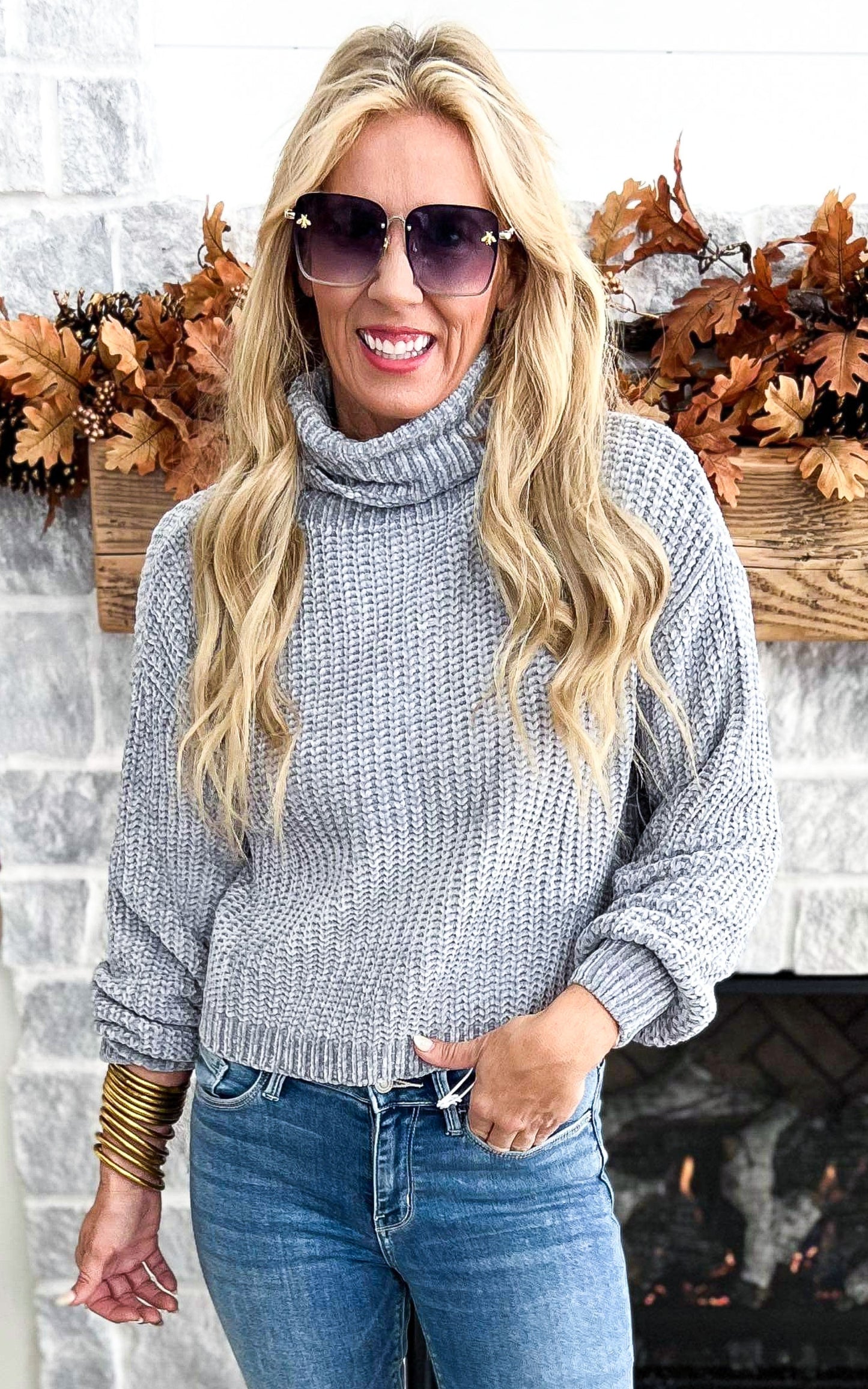 TURTLENECK SWEATER