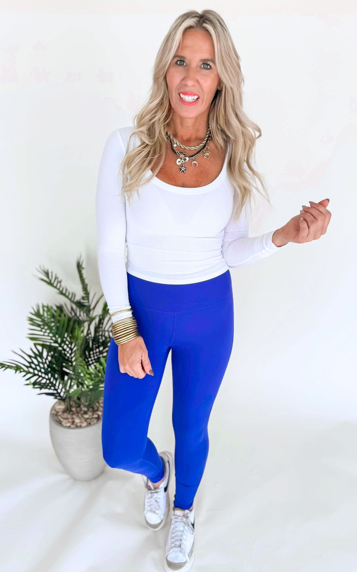 MONO B's GREEN Essential Solid Leggings - Final Sale