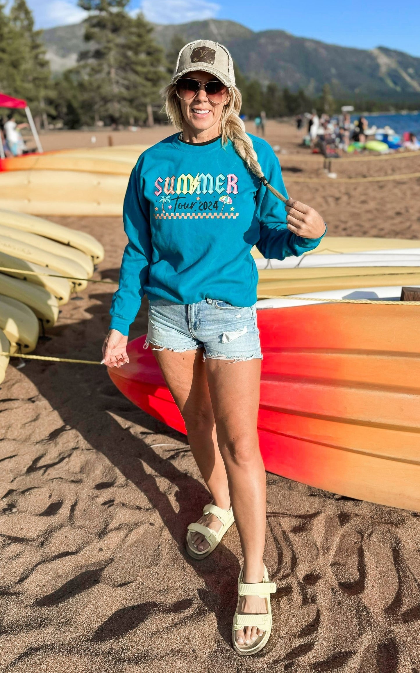 Summer Tour Graphic Sweatshirt | Comfort Colors