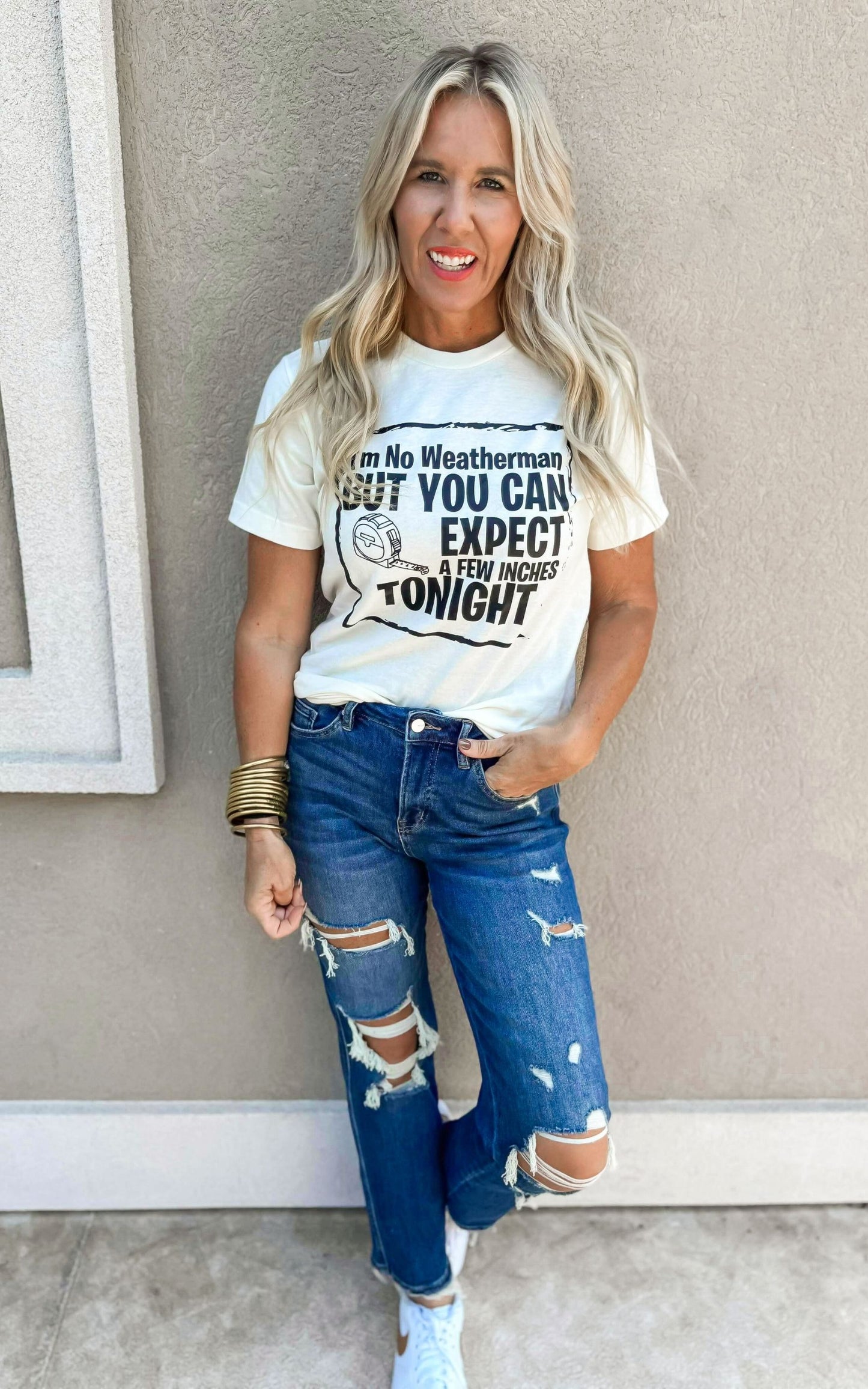 Im No Weatherman but You Can Expect a Few Inches Tonight Graphic T-shirt