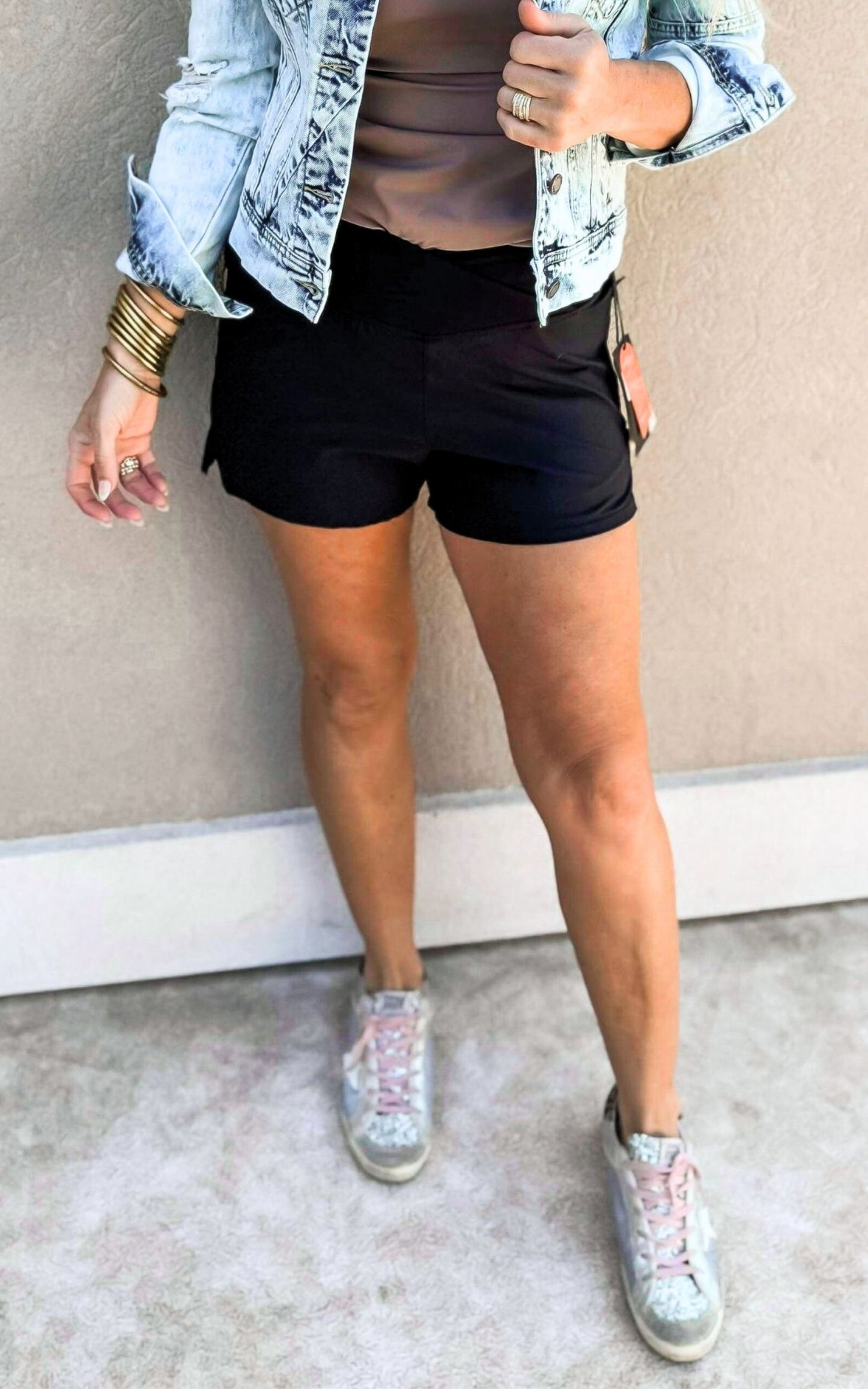 Crossover Waist Running Shorts | Mono B - Final Sale