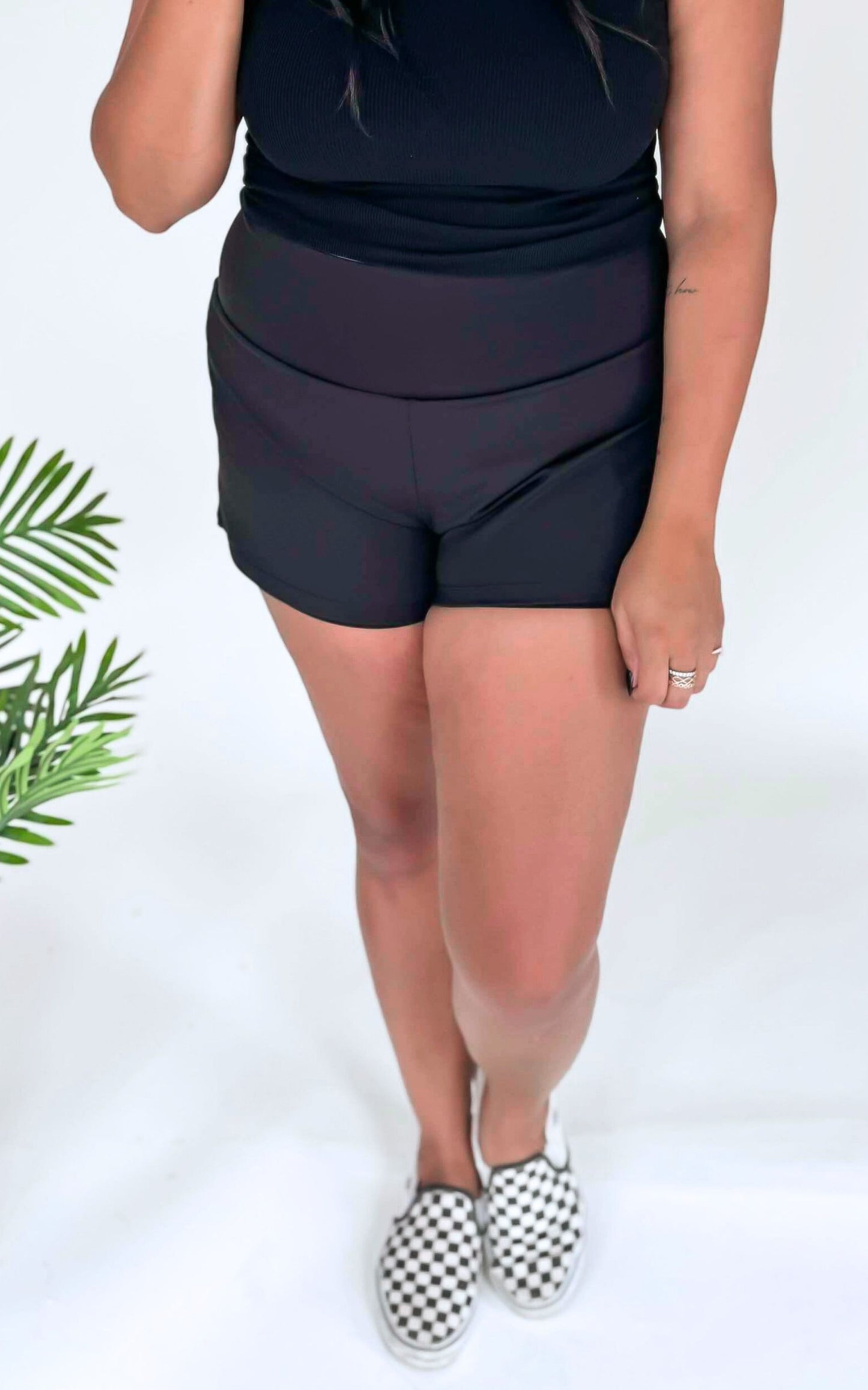 Halara Super High Waisted Back Pocket & Side Hidden Pocket 2-in-1 Yoga Shorts 2.5"** -Final Sale