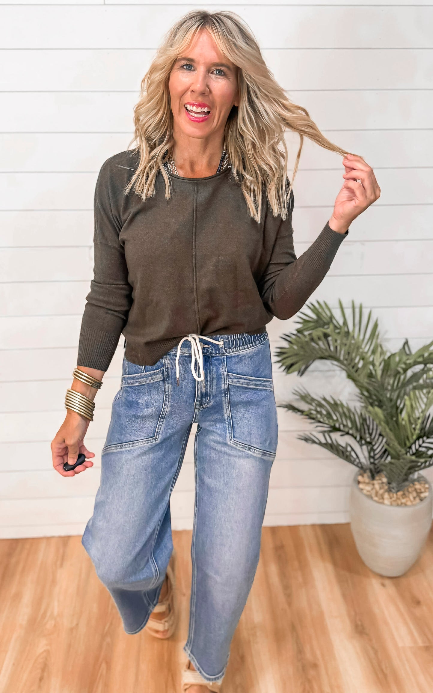 The Upstanding High Rise Elastic Waistband Wide Barrel Denim Jeans | FLYING MONKEY by Vervet