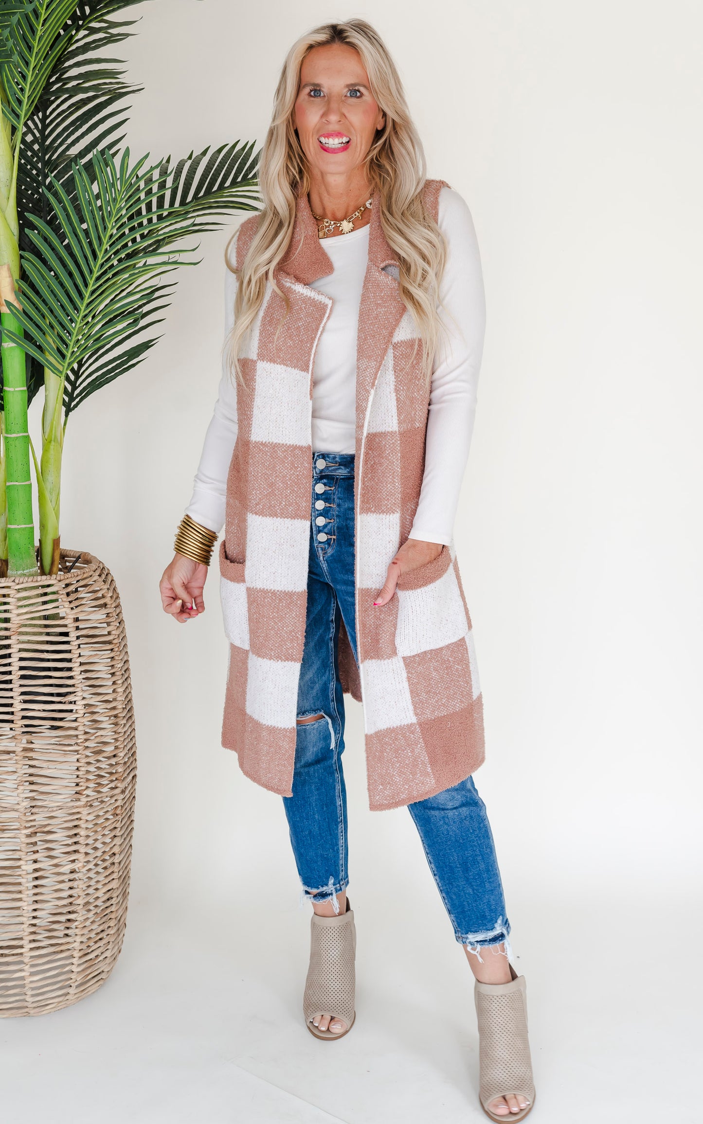 Mocha Checked Long Sweater Vest | SALTY WAVE