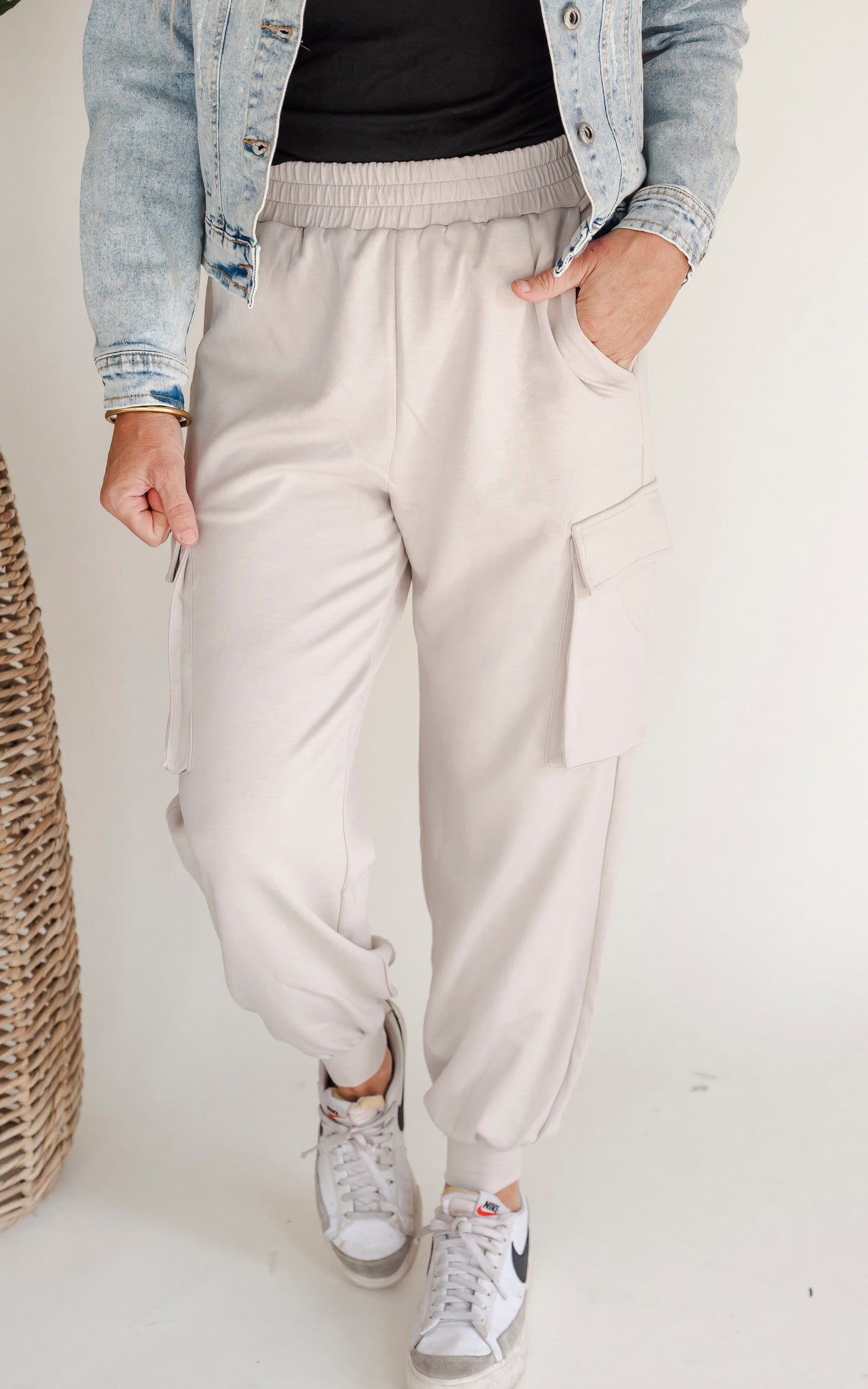 High Waisted Solid Knit Cargo Pants | WHITE BIRCH - Final Sale