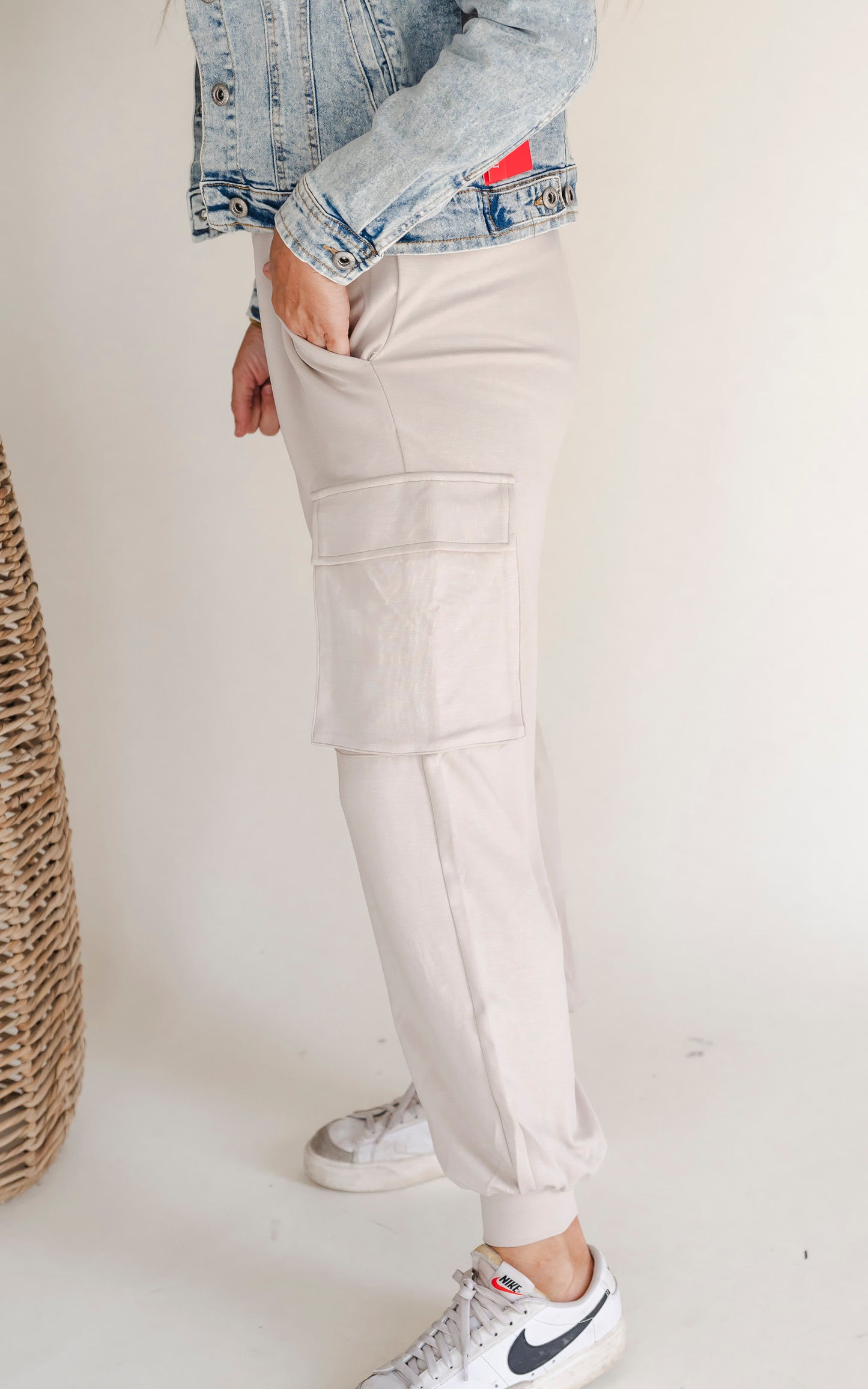 High Waisted Solid Knit Cargo Pants | WHITE BIRCH - Final Sale