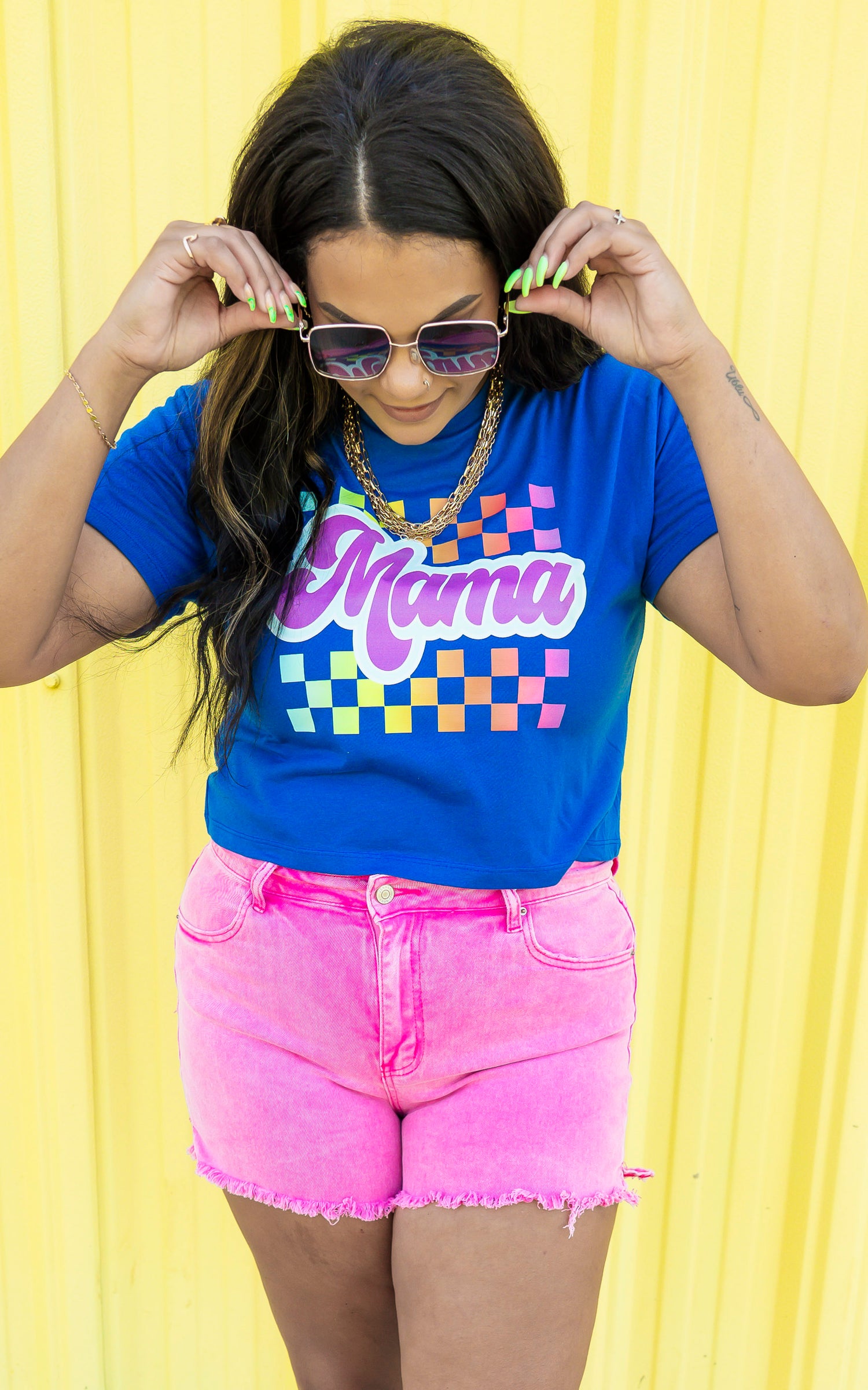 MAMA CHECK GRAPHIC CROP T-SHIRT