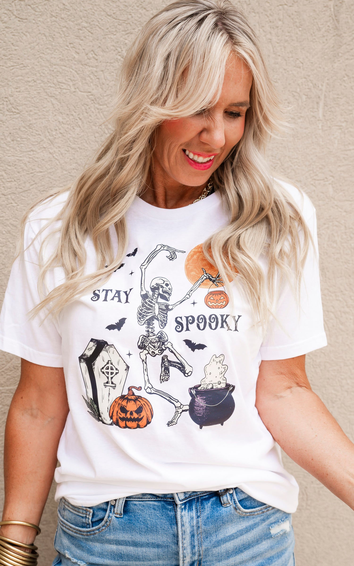 stay spooky halloween graphic t-shirt