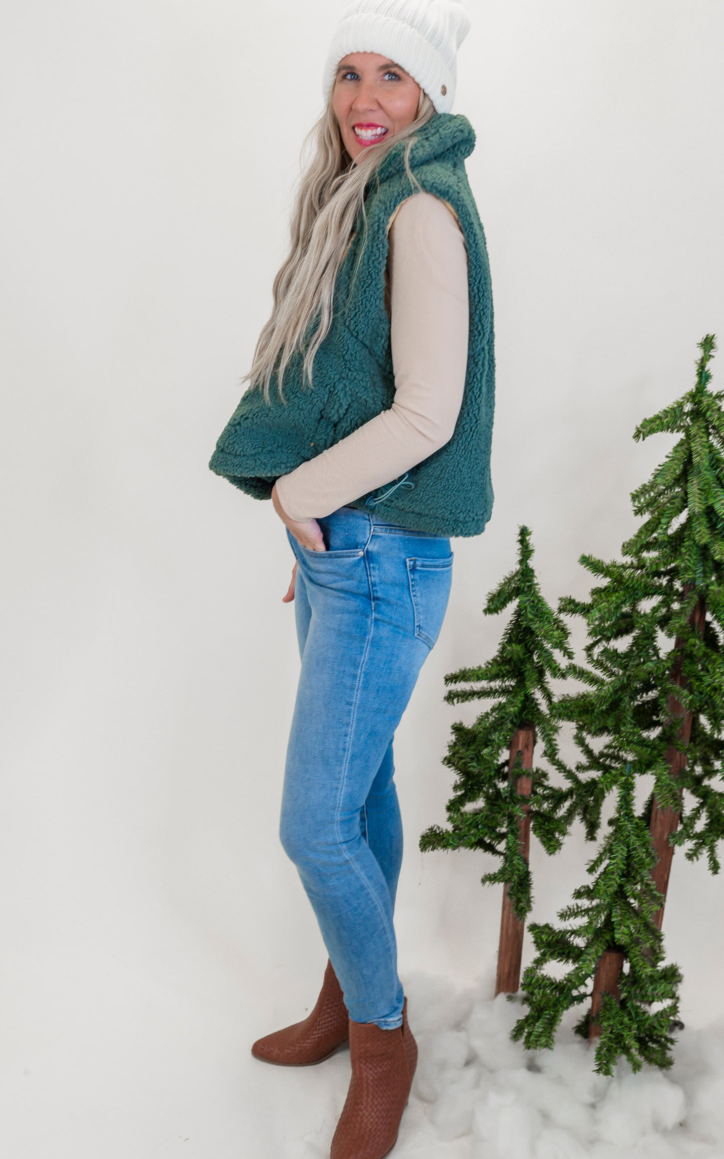 Sherpa Half Zip Sleeveless Sweater (3 COLORS) | OLI & HALI