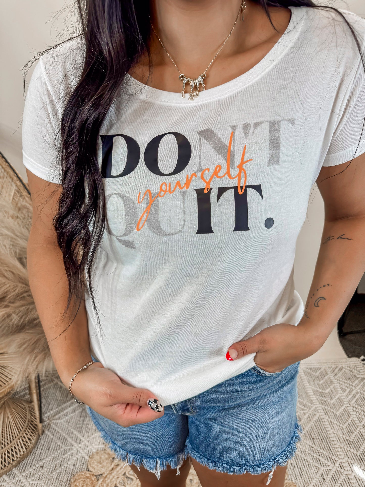 Don't Quit Yourself Graphic Scoop Neck T-shirt