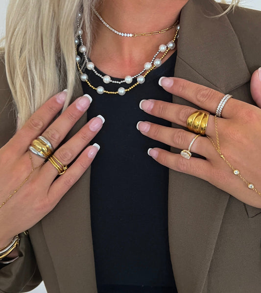 PEARL BEADED NECKLACE**PINK FRIDAY PREORDER**