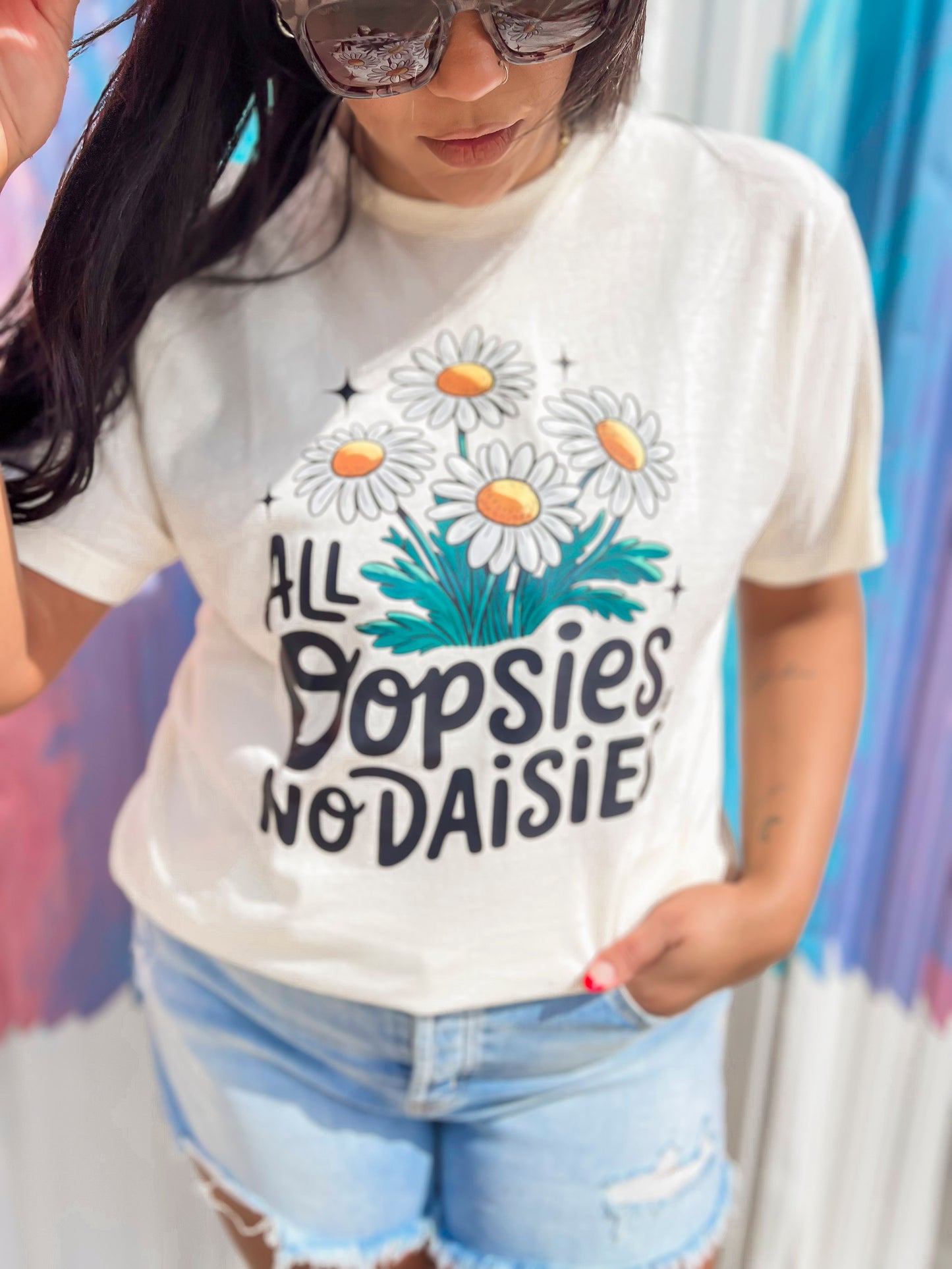 Oopsie Daisey Graphic T-shirt - Final Sale