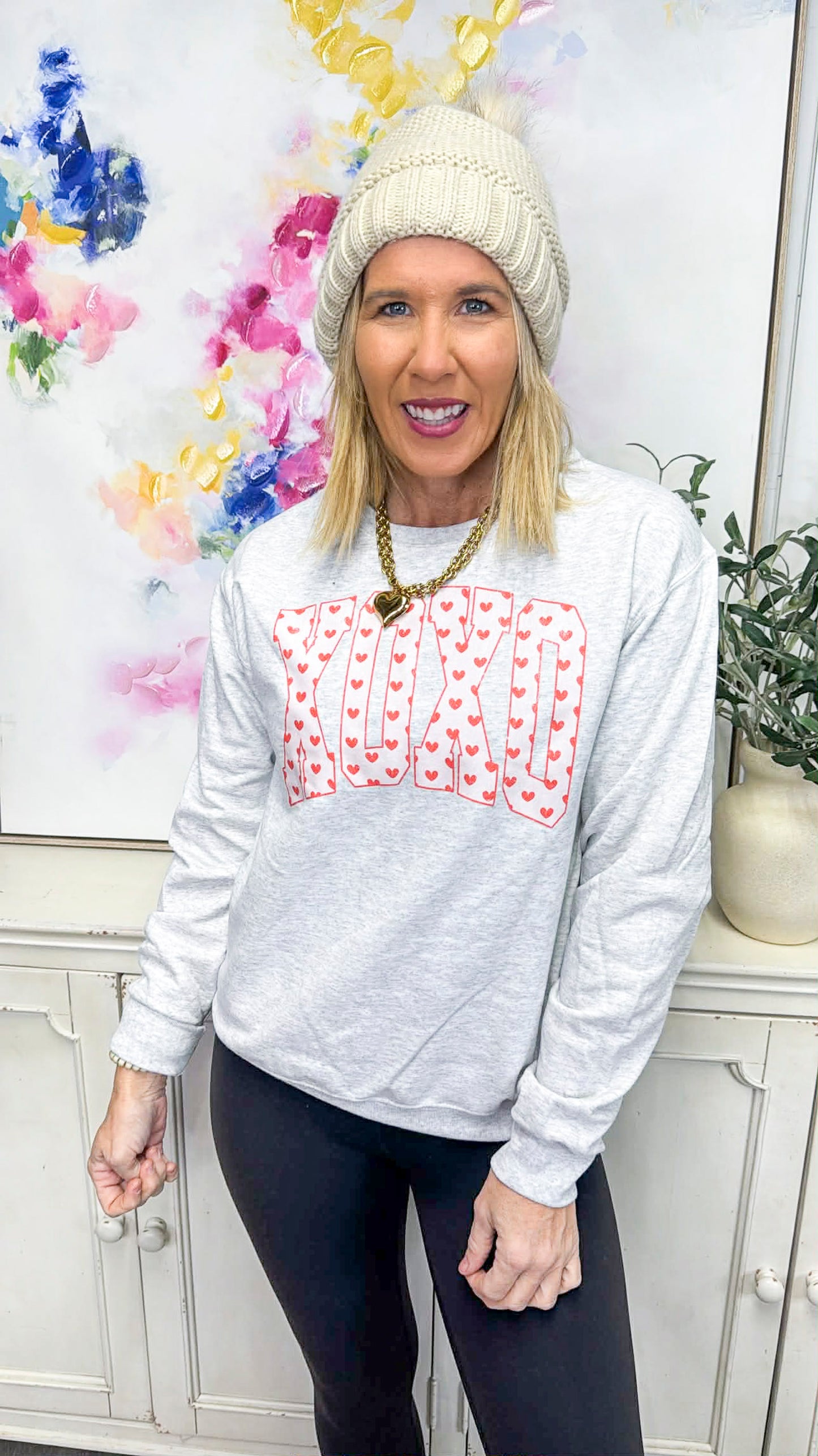 XOXO Hearts Crewneck Graphic Sweatshirt *