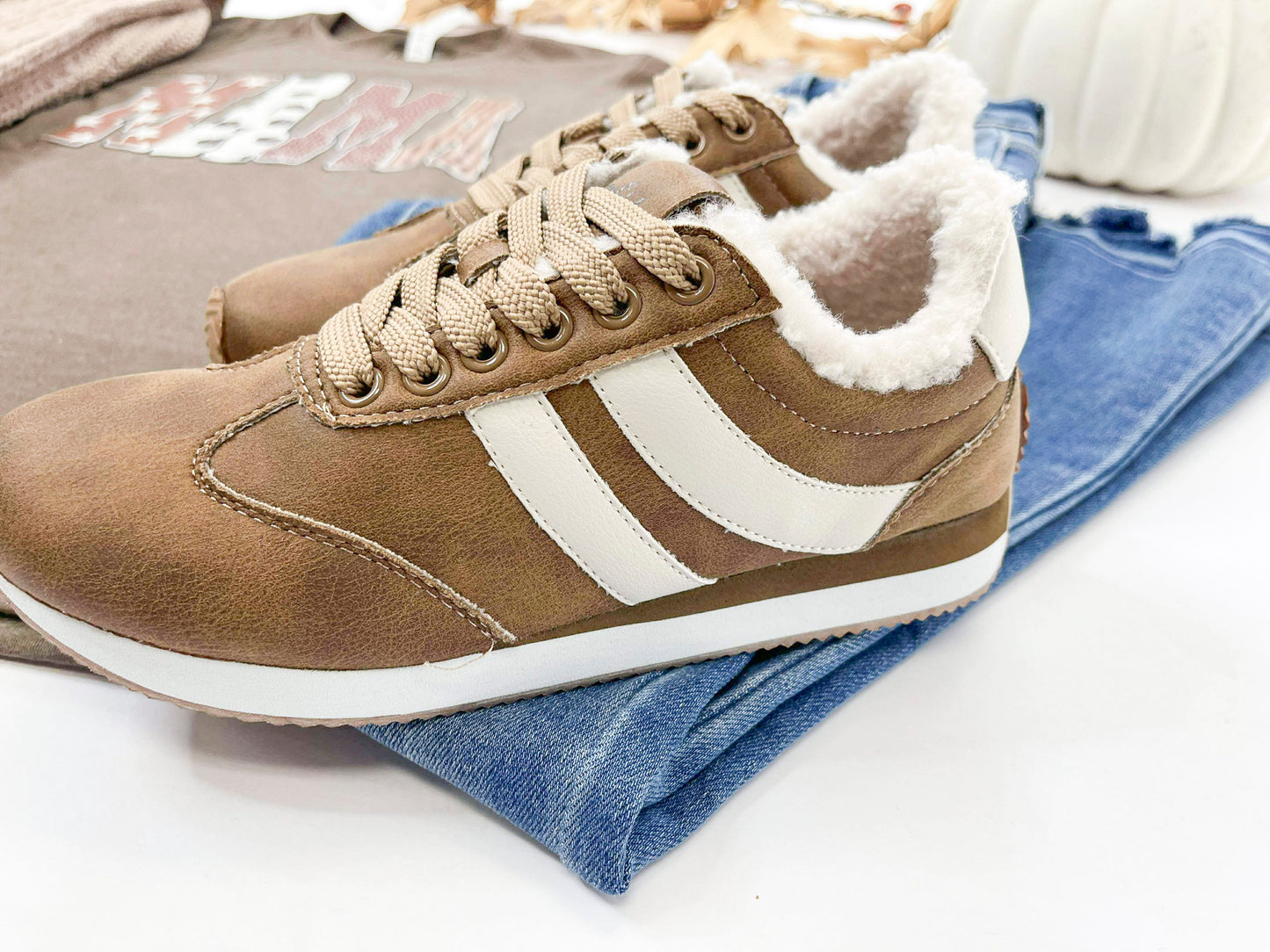 Corky Jet Lagged Washed Cognac Sneaker