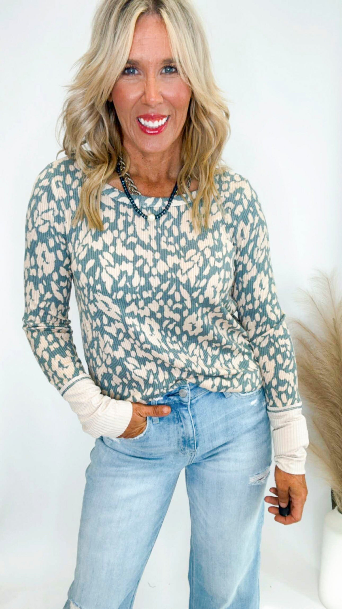 Leopard Sweater Knit Top with Thumb Holes