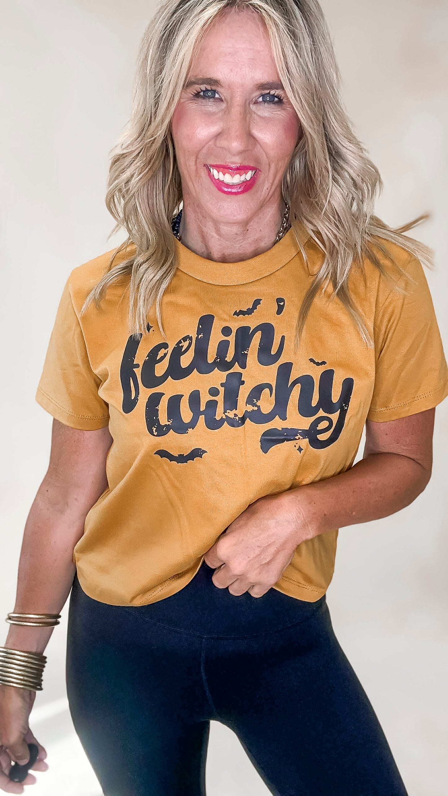 Antique Gold Feeling Witchy Garment Dyed Graphic Boxy Crop T-shirt