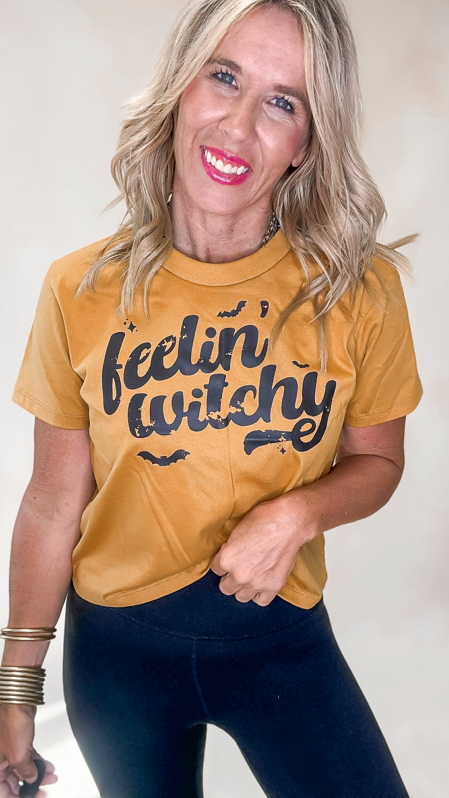 Antique Gold Feeling Witchy Garment Dyed Graphic Boxy Crop T-shirt