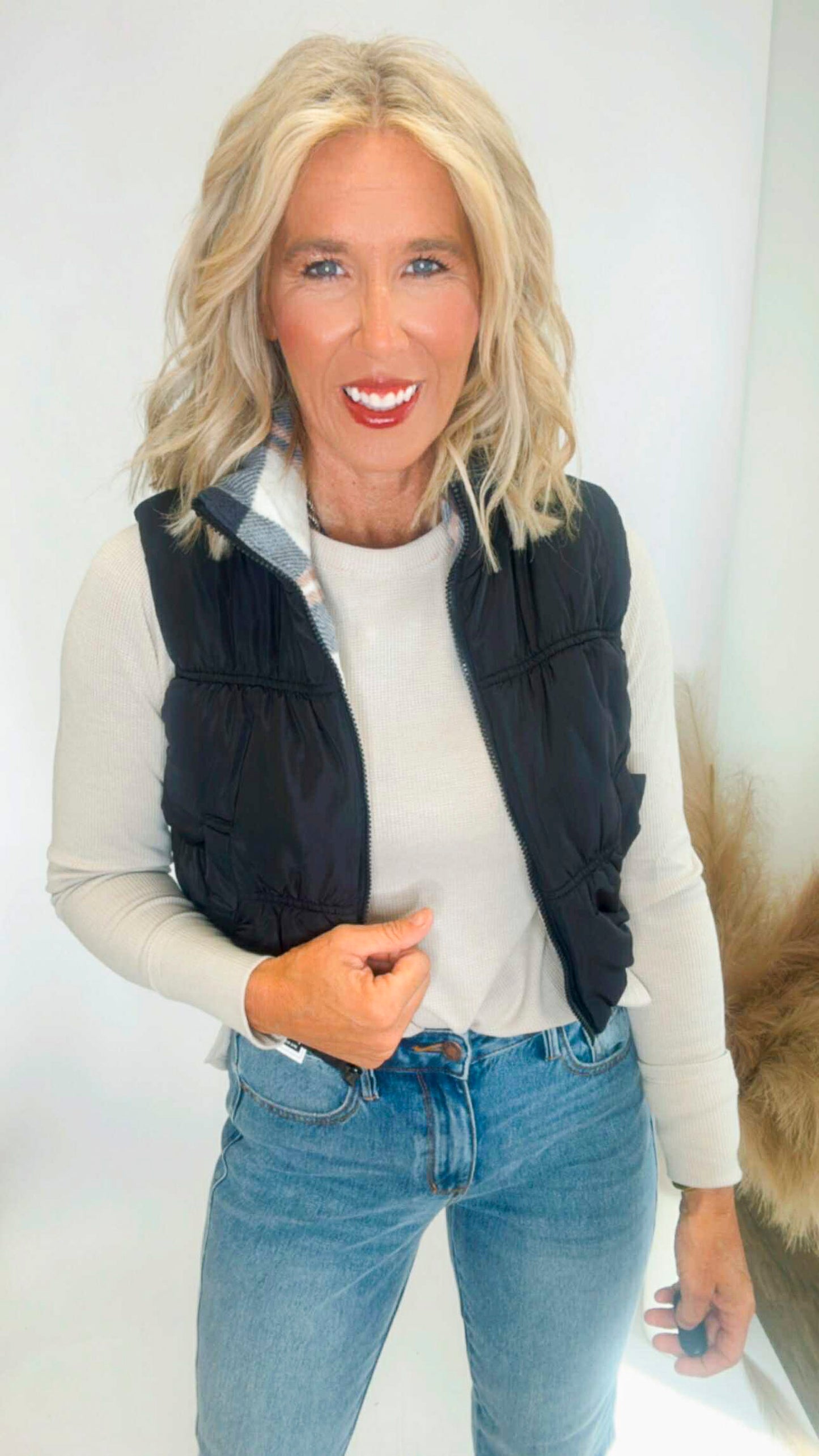 Black Full-zip Reversible Plaid Puffer Vest *DEAL*