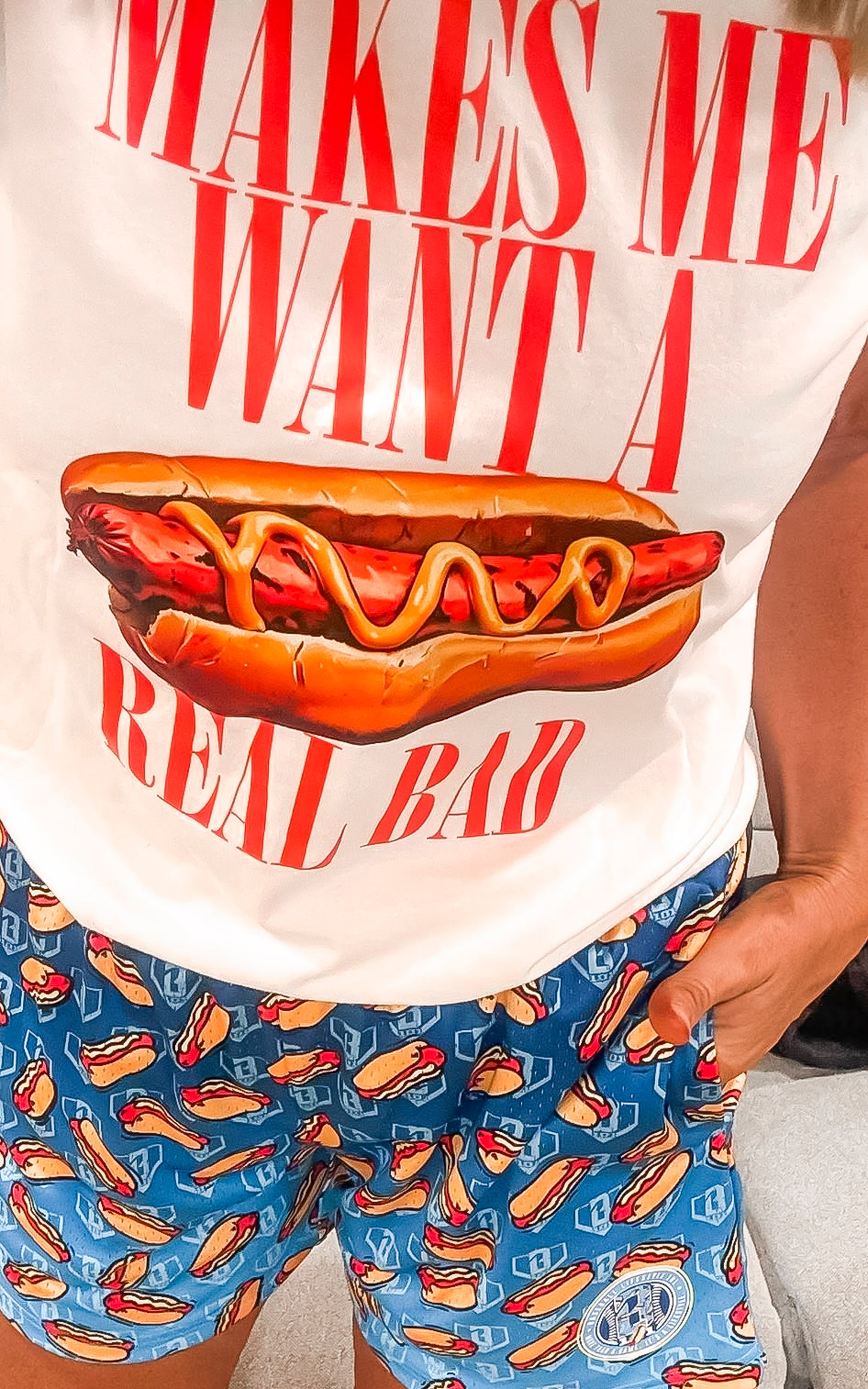 Makes Me Want a Hotdog Real Bad Garment Graphic T-shirt