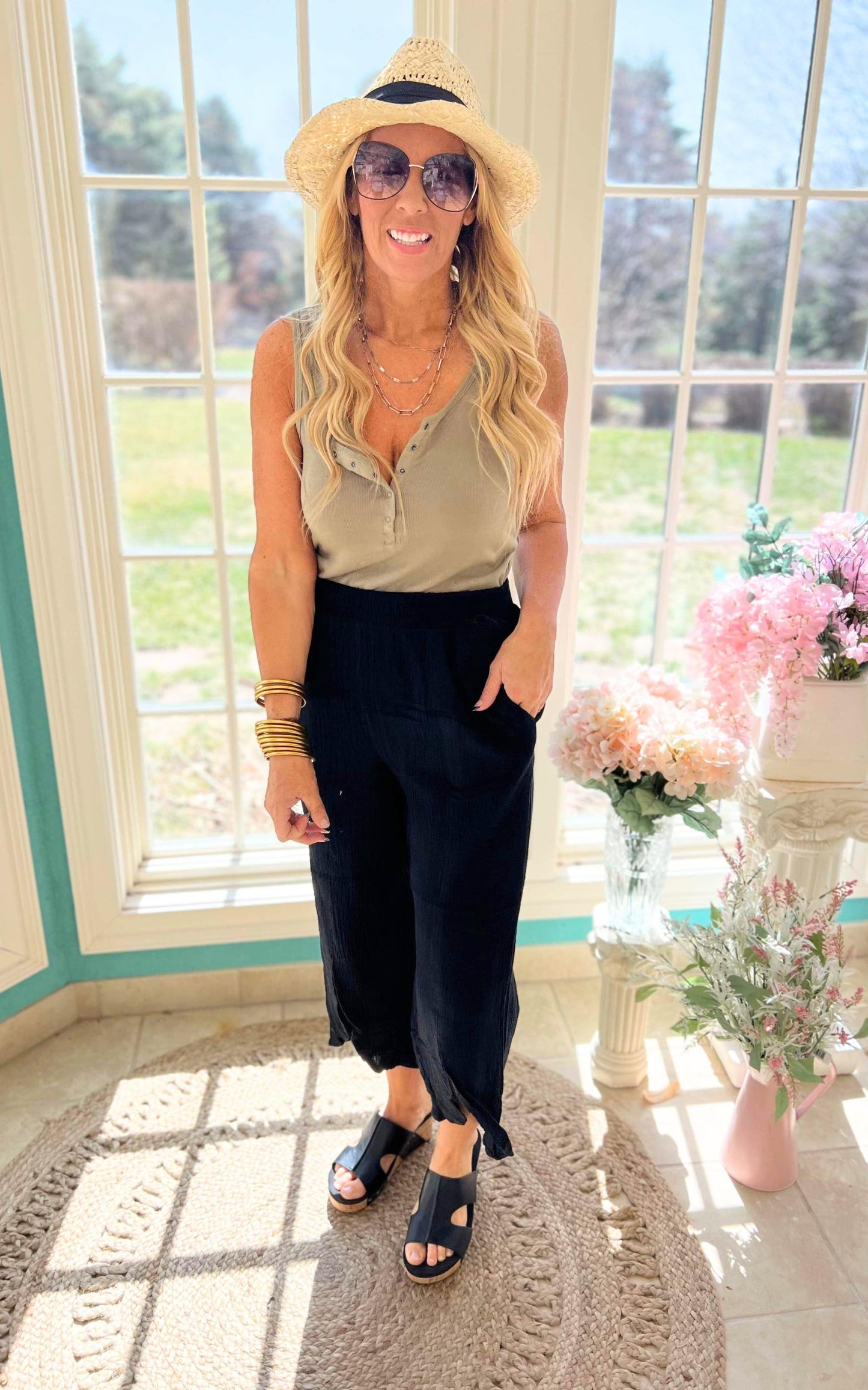 YMI black cropped pants