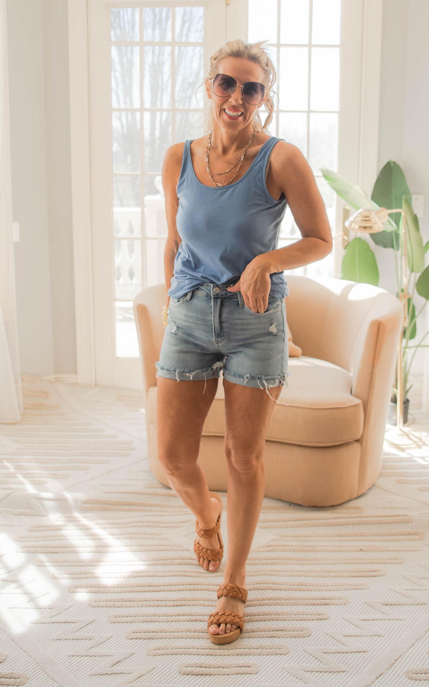 blue tank top