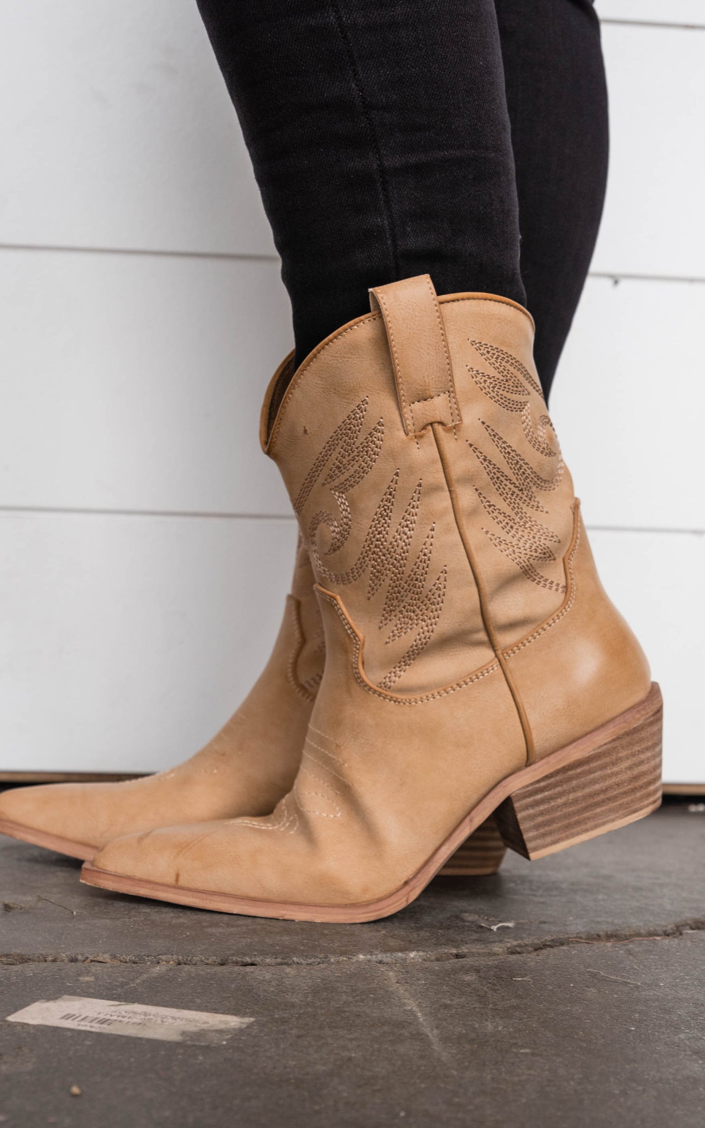WESTERN BOOT
